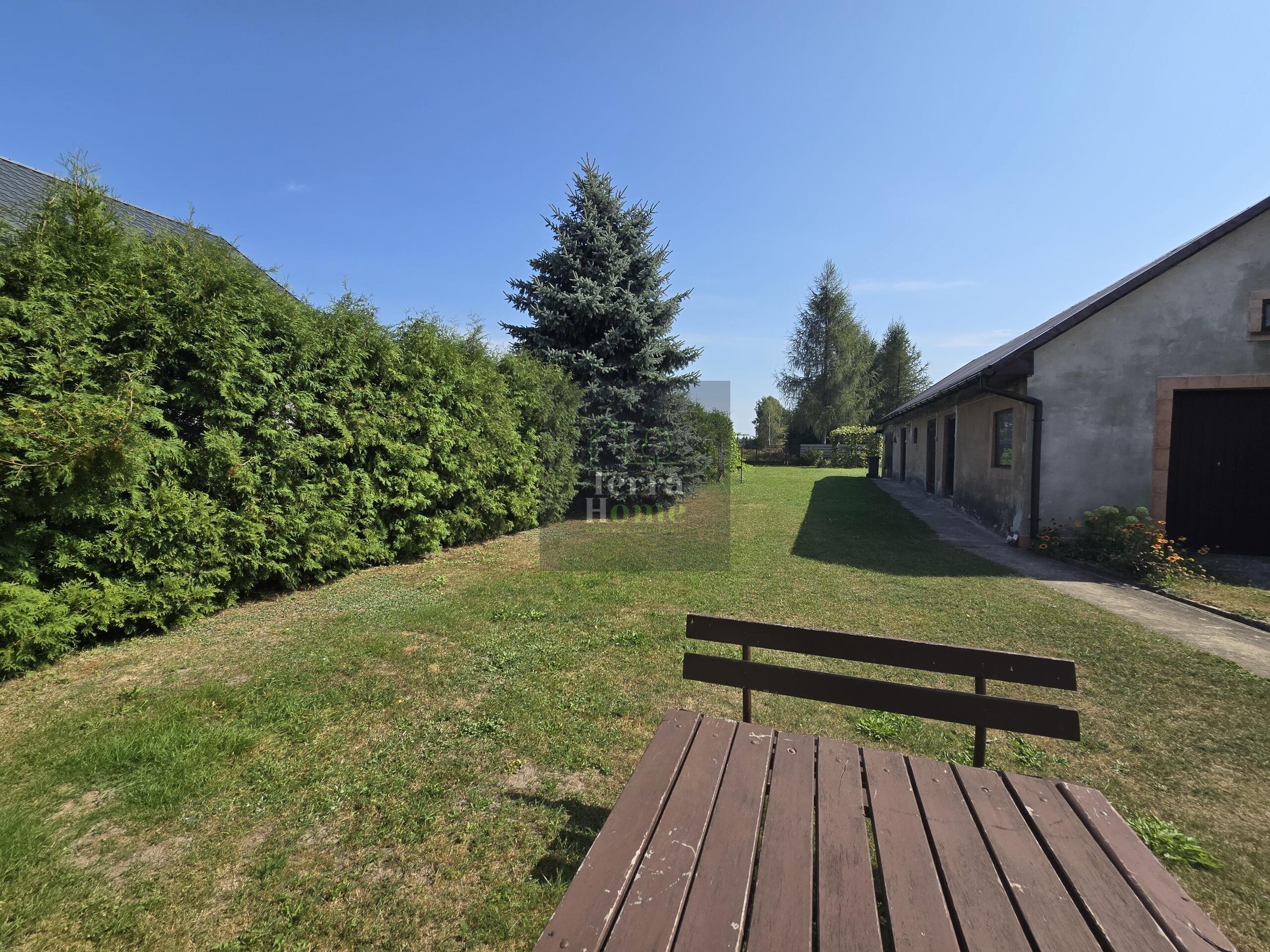 Dom Jednorodzinny z dużą działką 6900m2