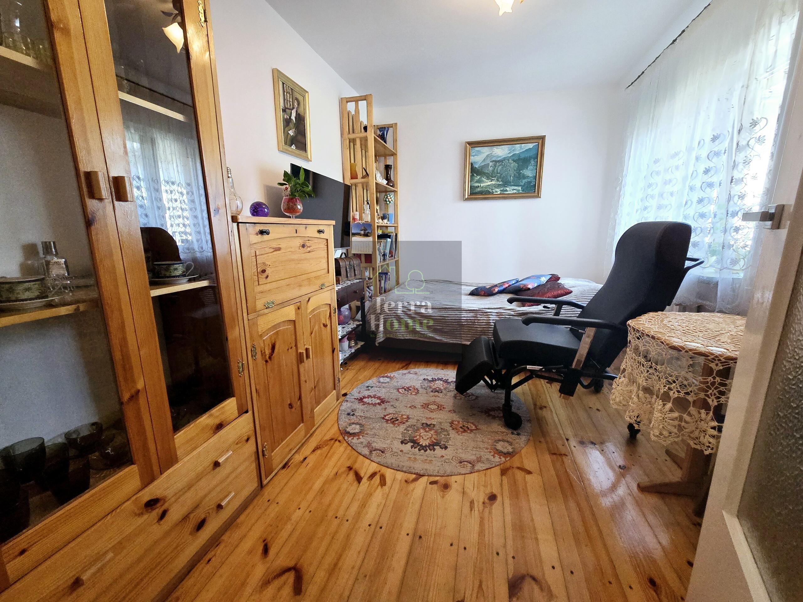 Dom Jednorodzinny z dużą działką 6900m2