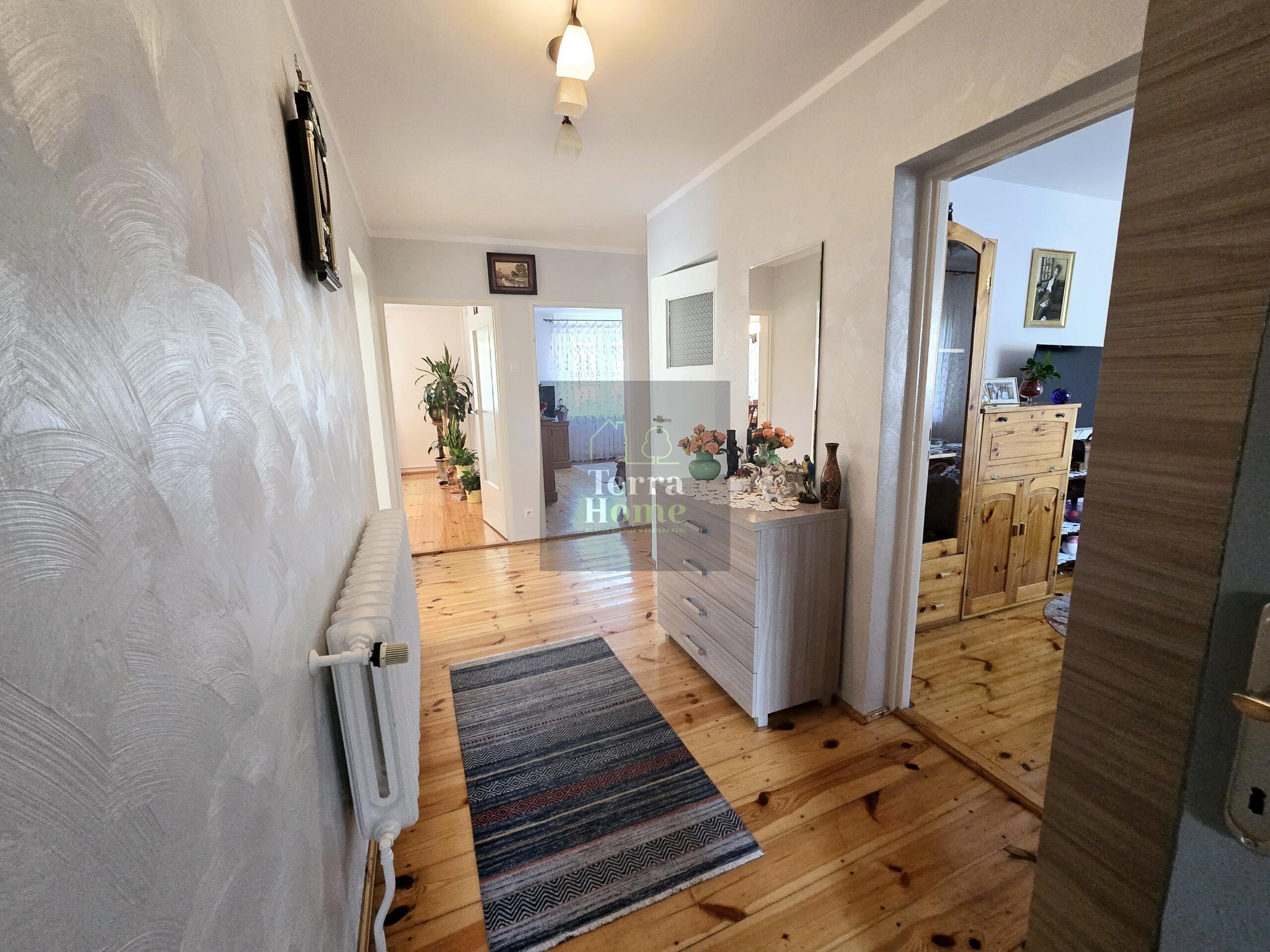 Dom Jednorodzinny z dużą działką 6900m2