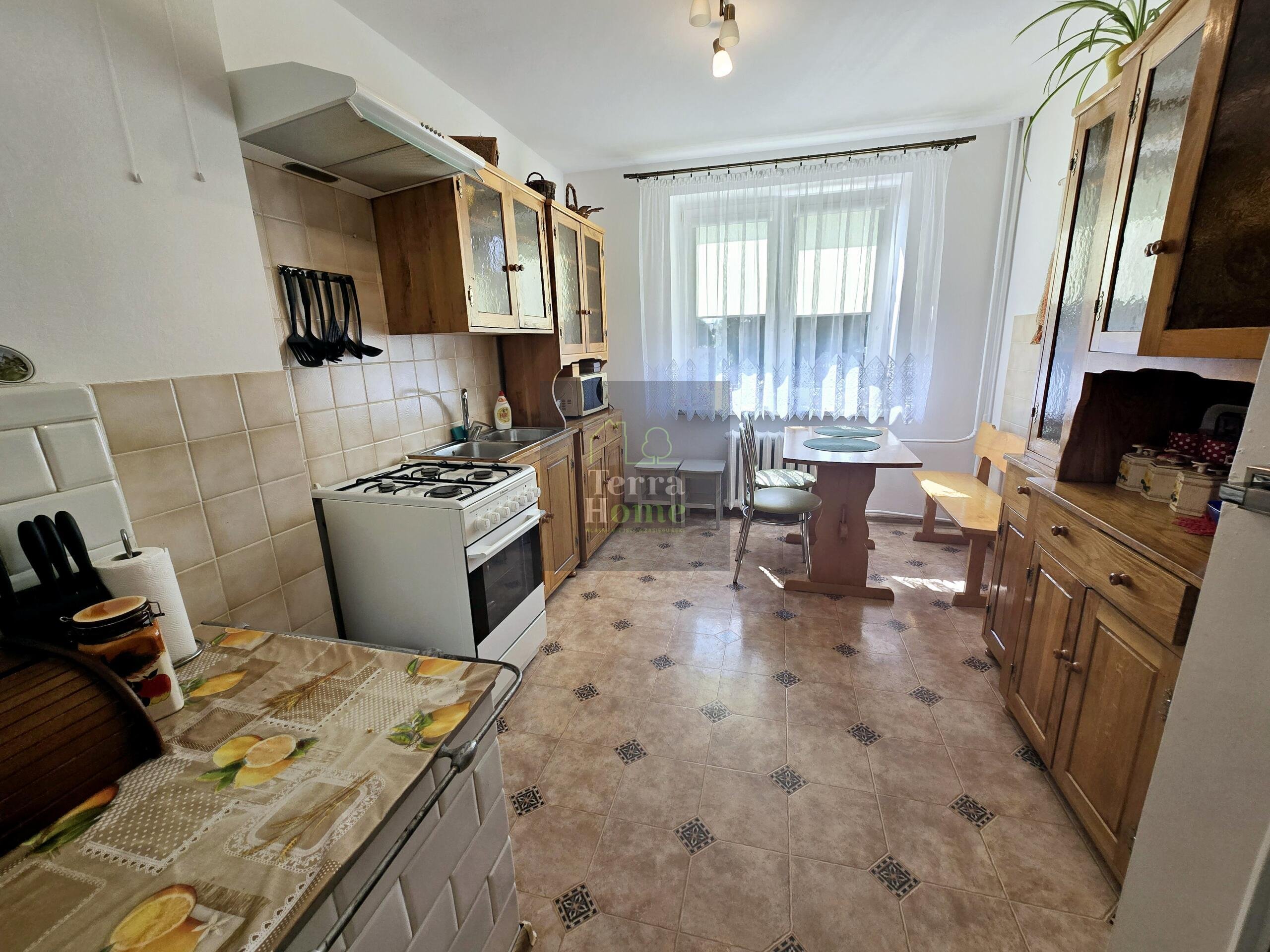 Dom Jednorodzinny z dużą działką 6900m2