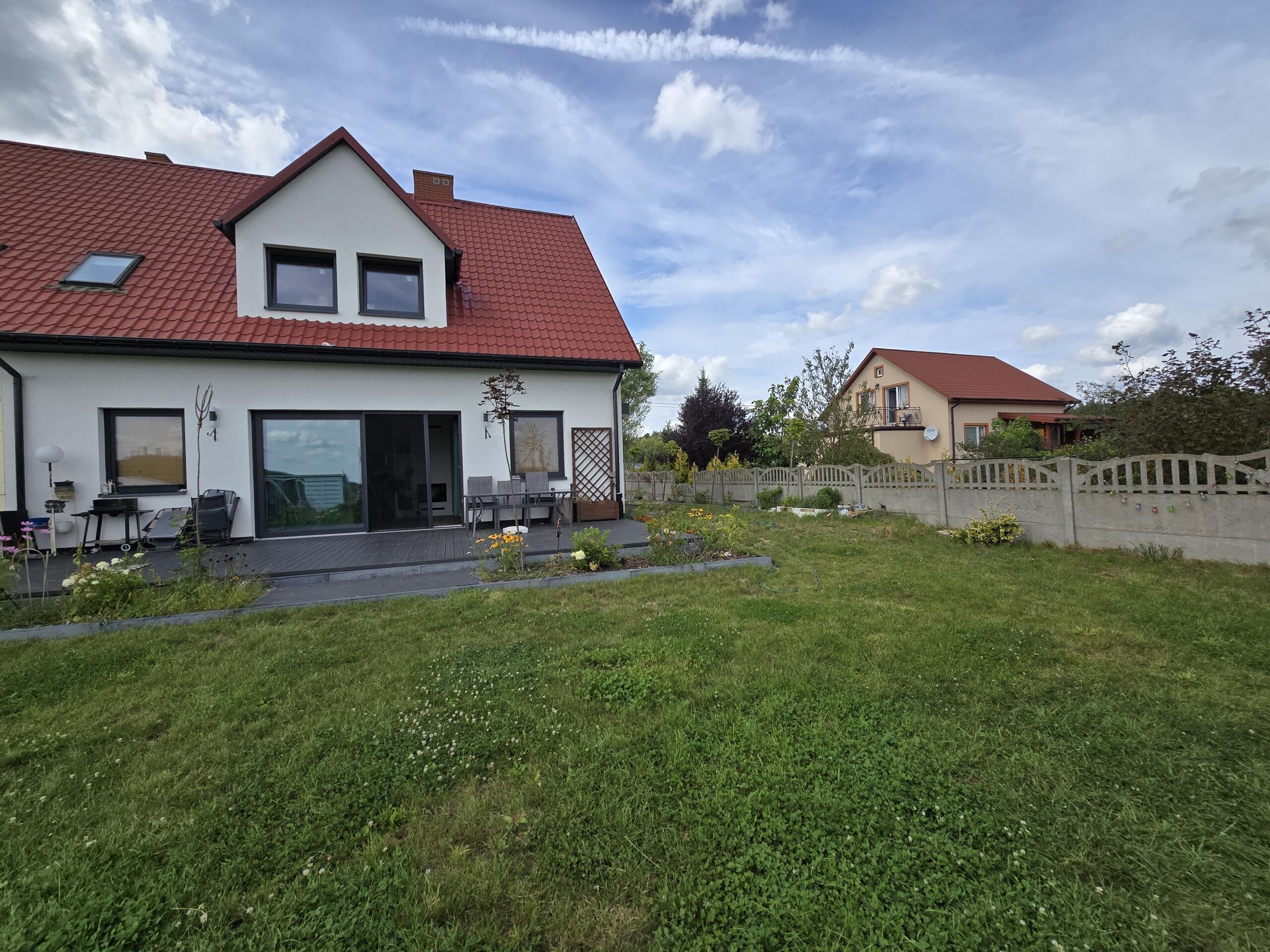 Nowoczesny dom bliźniaczy blisko natury – Skiby / 3 min od Chęcin
