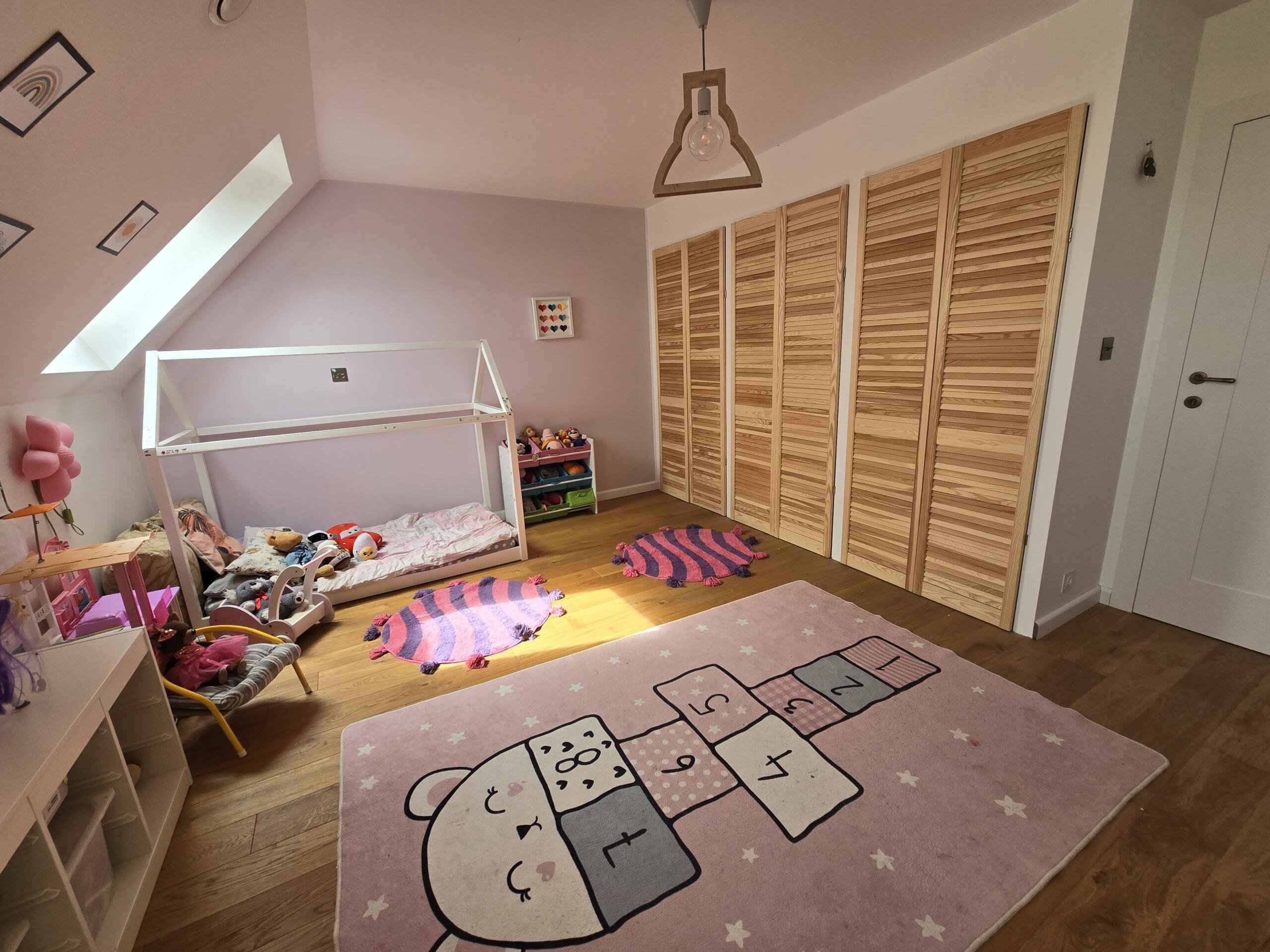 Nowoczesny dom bliźniaczy blisko natury – Skiby / 3 min od Chęcin