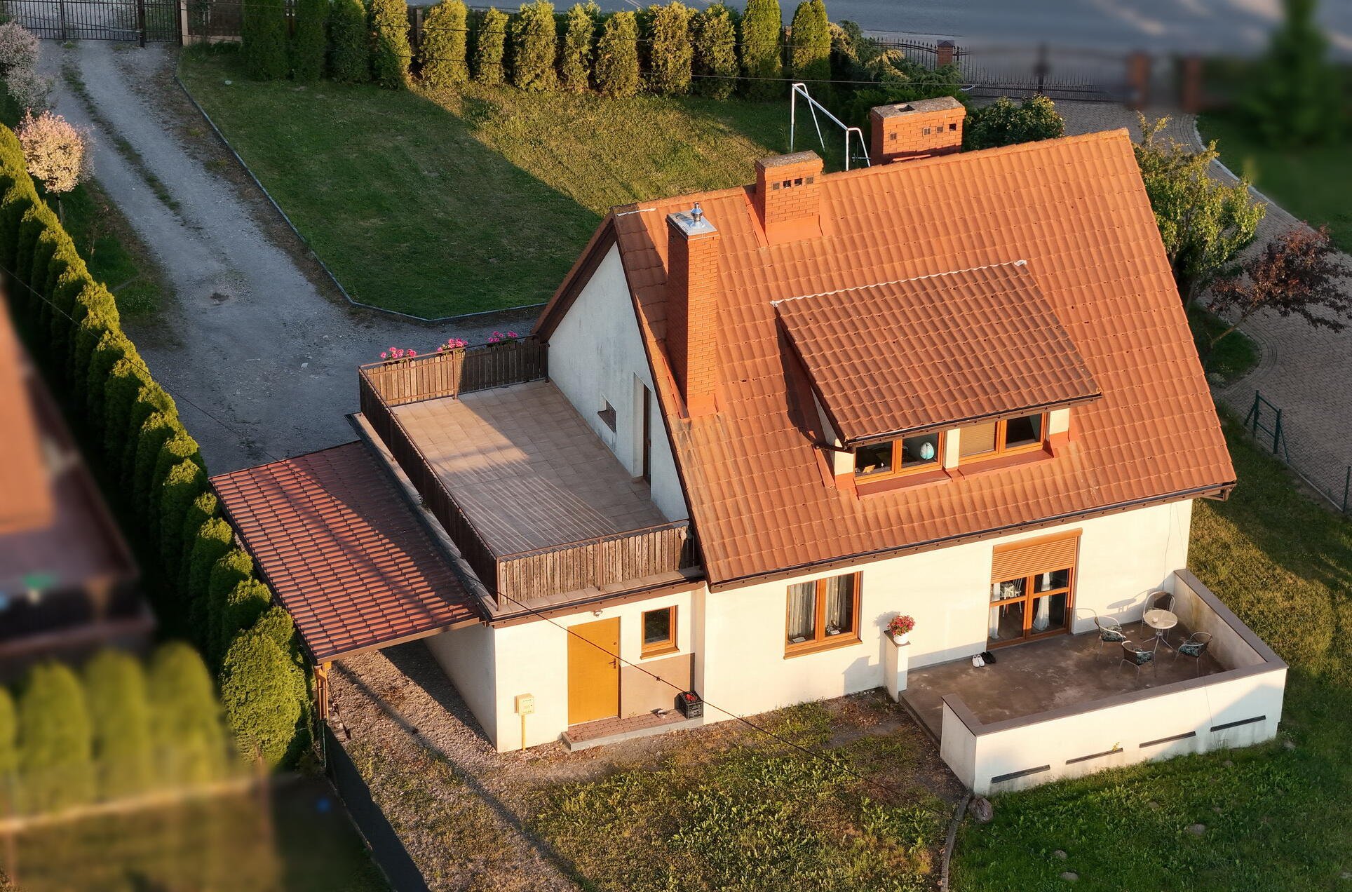 Komfortowy dom jednorodzinny 100m2 w Brzezinach k. Morawicy