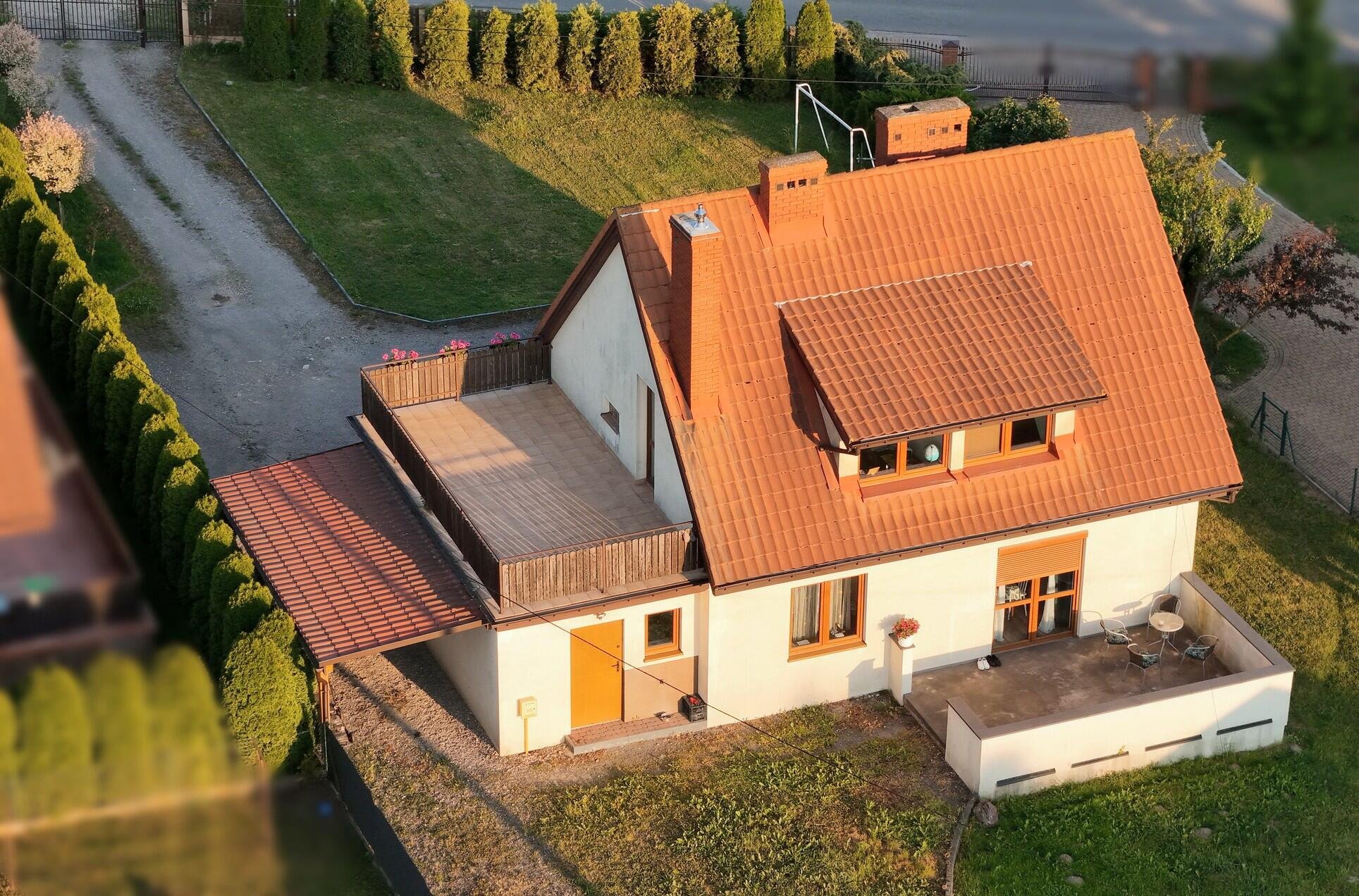 Komfortowy dom jednorodzinny 100m2 w Brzezinach k. Morawicy