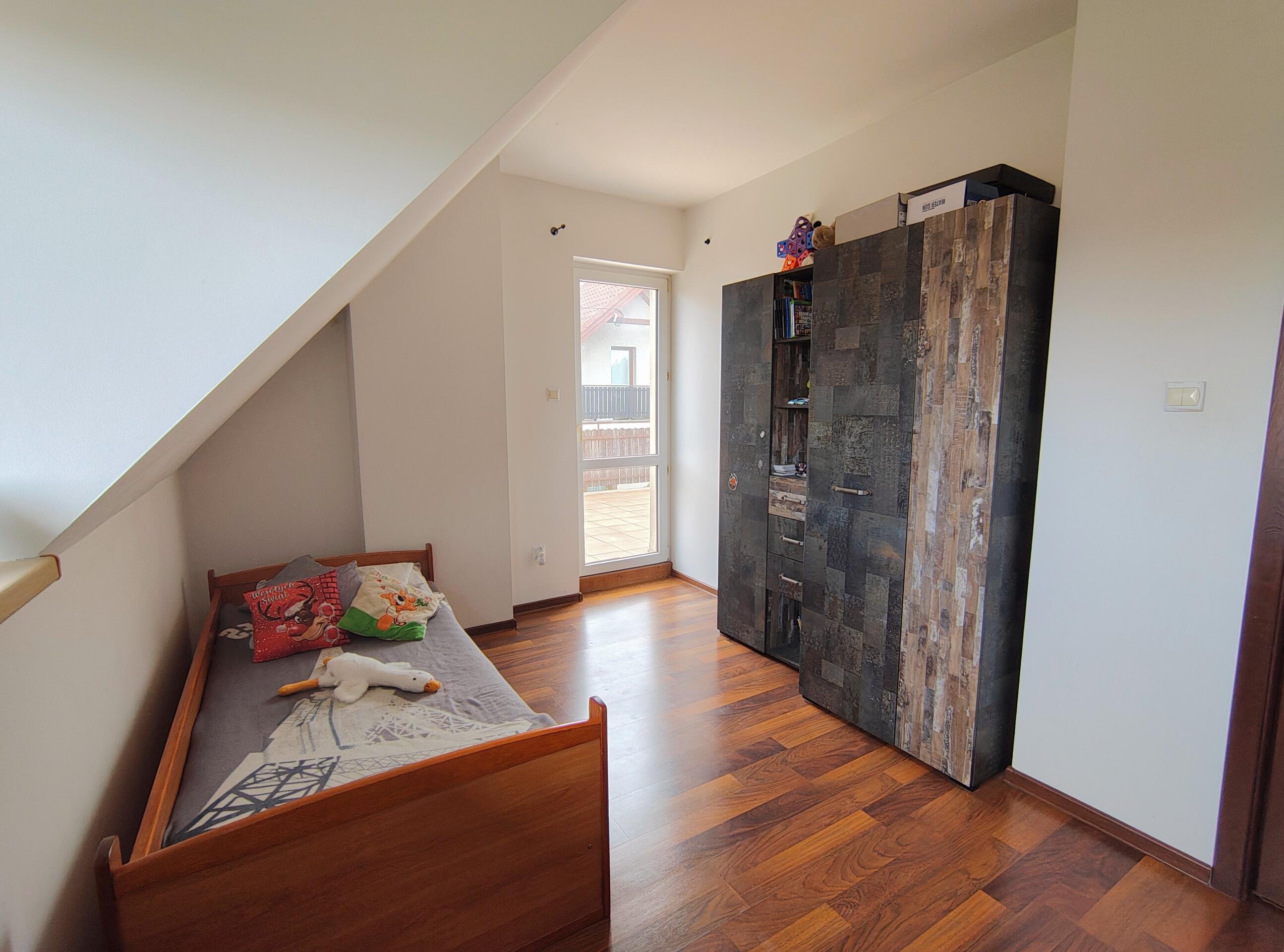 Komfortowy dom jednorodzinny 100m2 w Brzezinach k. Morawicy