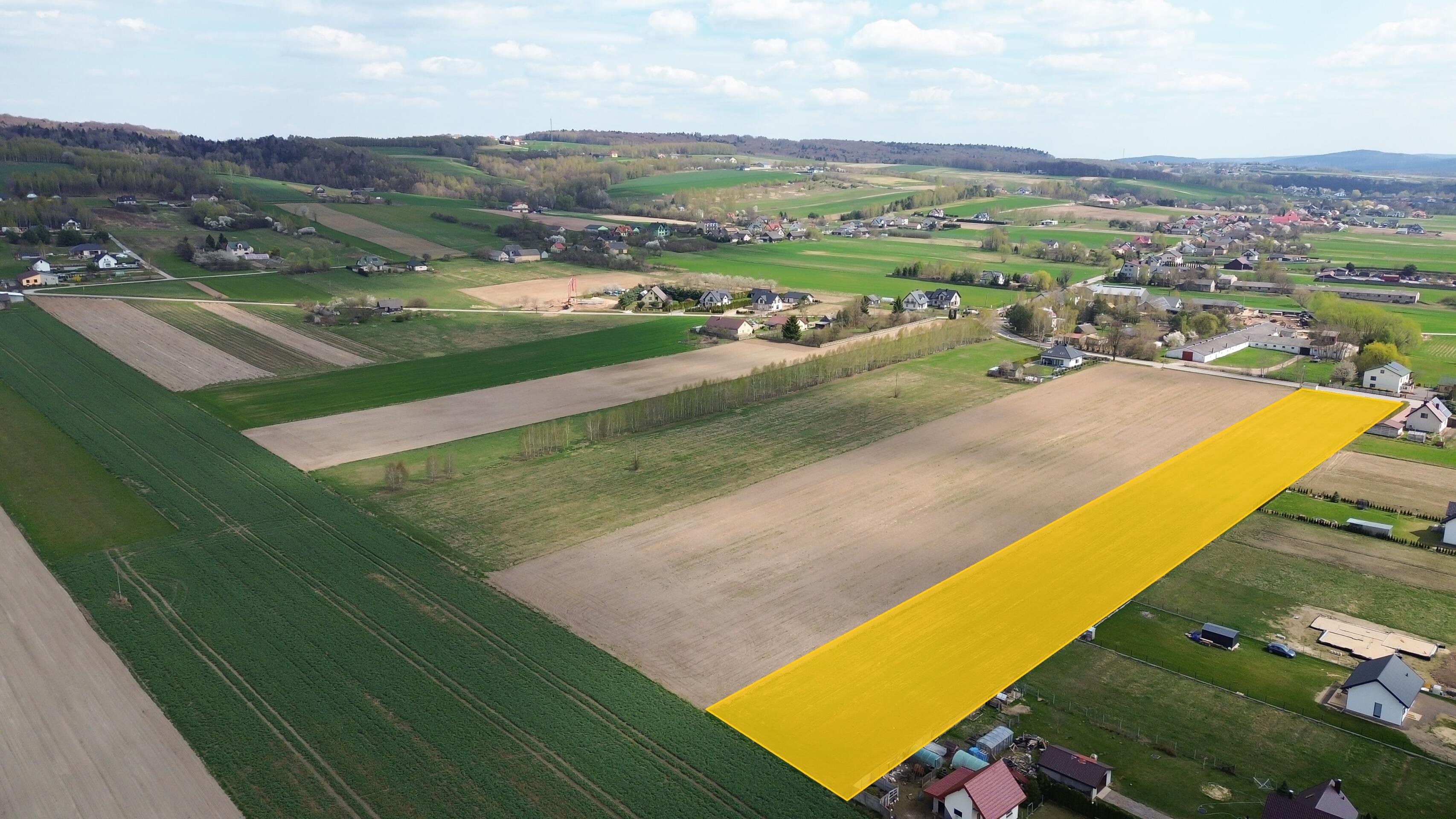 Duża działka budowlana Starwczynek 20 km od Kielc