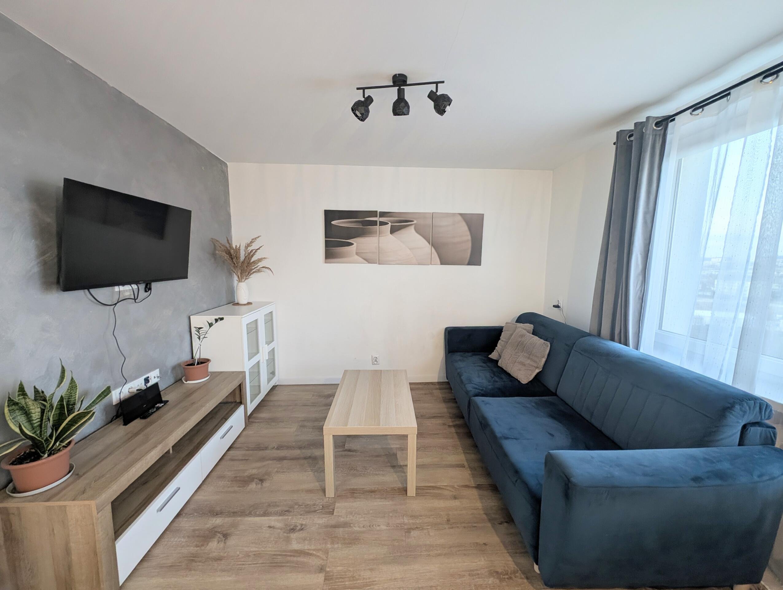 Na sprzedaż 2 pokoje do zamieszkania Kielce Grochowa 48,5m2 z balkonem