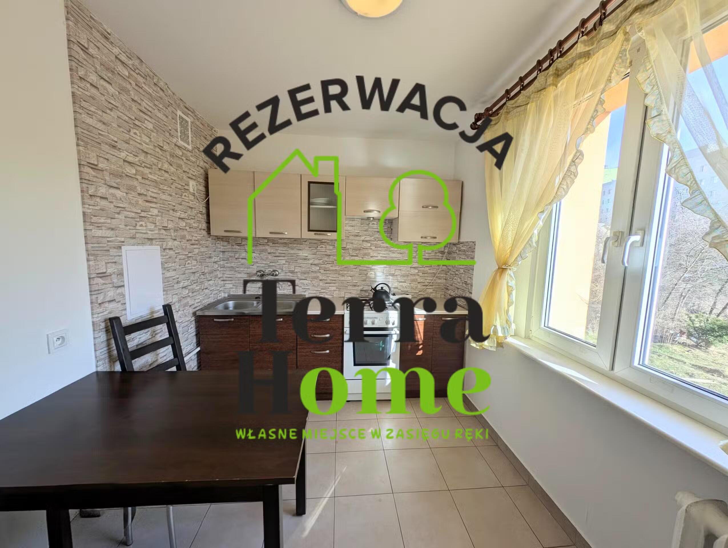 Kawalerka z balkonem na sprzedaż Podkarczówka Parter