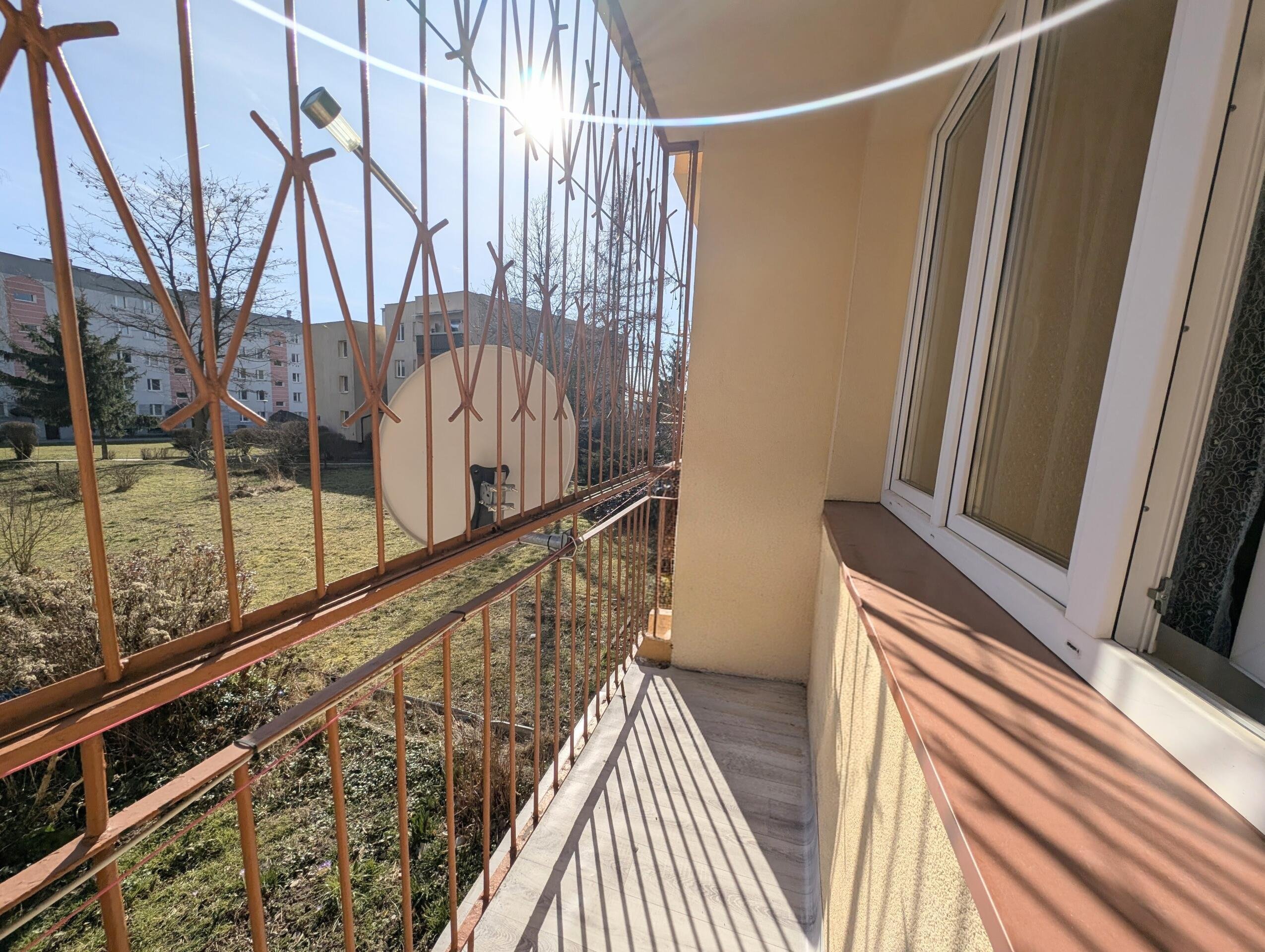 Kawalerka z balkonem na sprzedaż Podkarczówka Parter