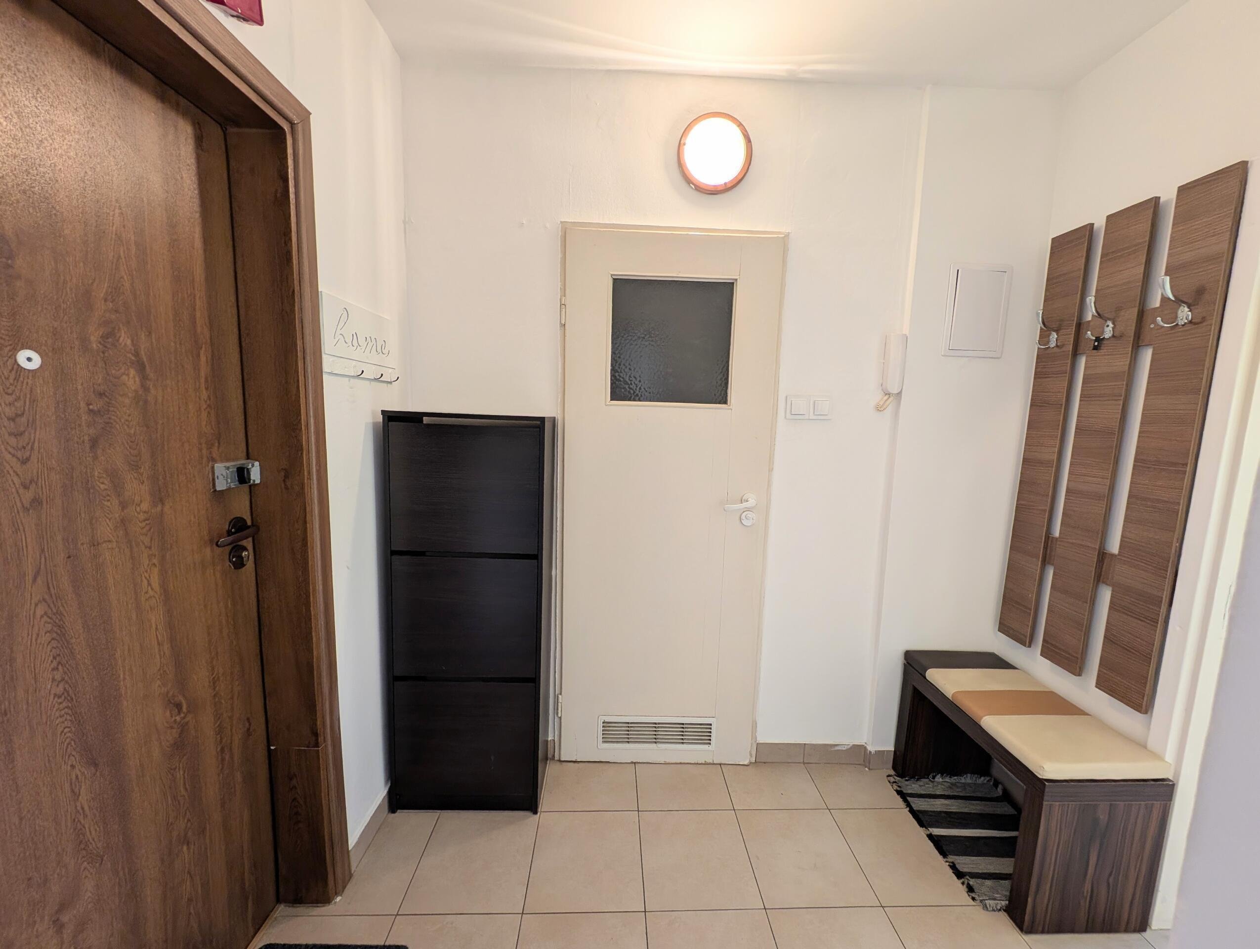 Kawalerka z balkonem na sprzedaż Podkarczówka Parter