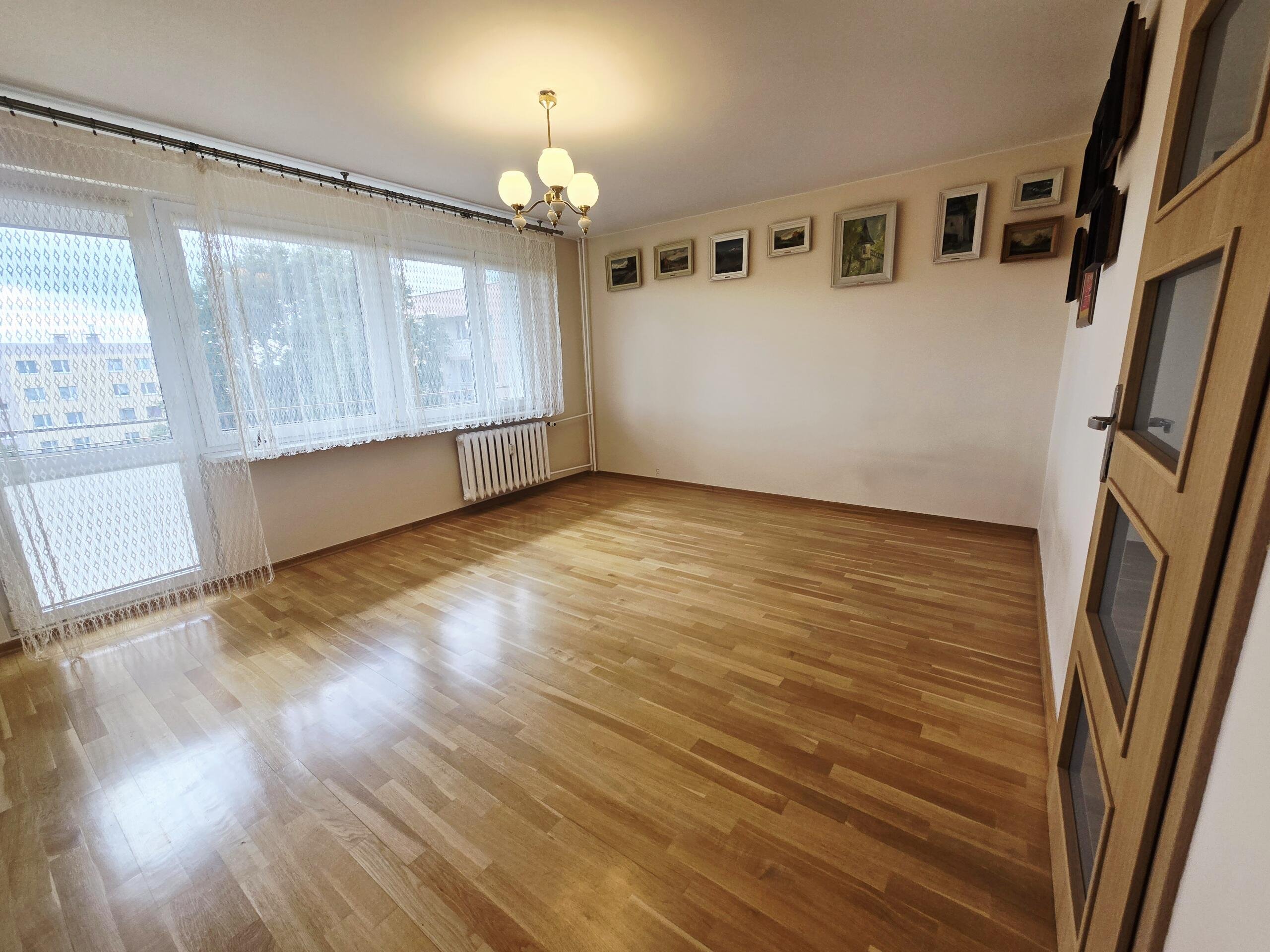 Komfortowe mieszkanie z loggią na sprzedaż – Kielce, os. Stok | 58 m²