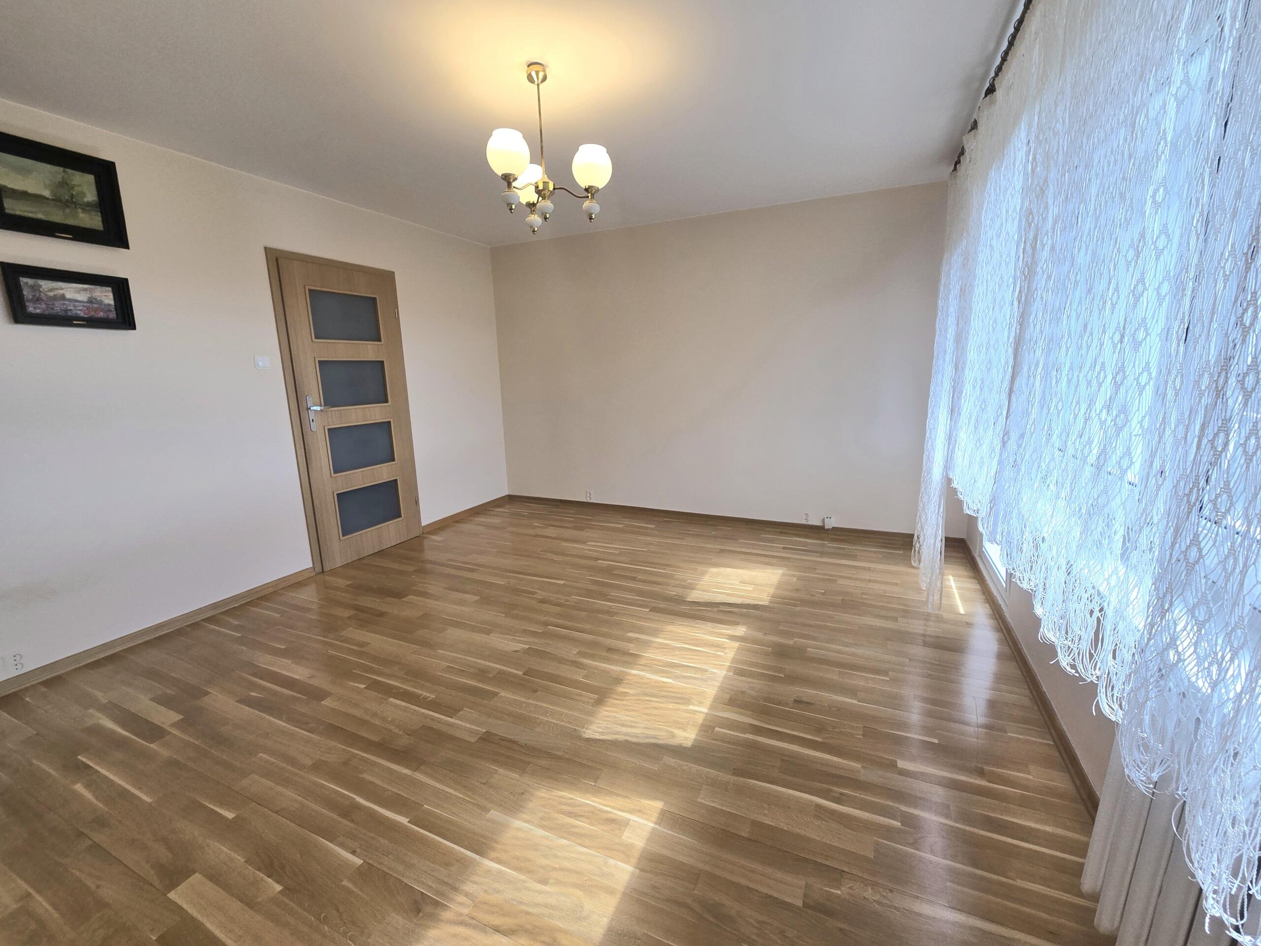 Komfortowe mieszkanie z loggią na sprzedaż – Kielce, os. Stok | 58 m²