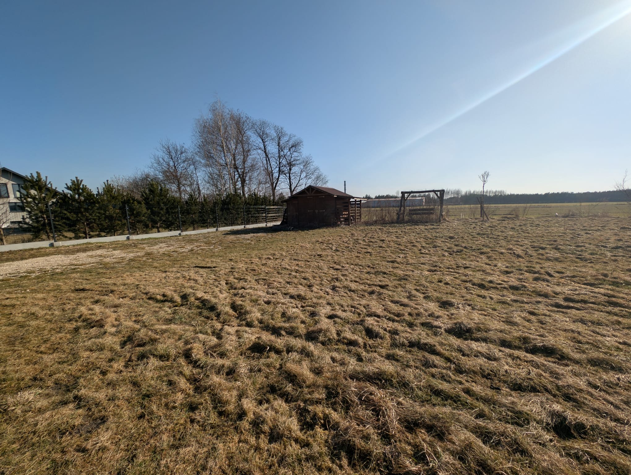 Działka  budowlana  1722 m 2, z wydanymi WZ - Jędrzejów