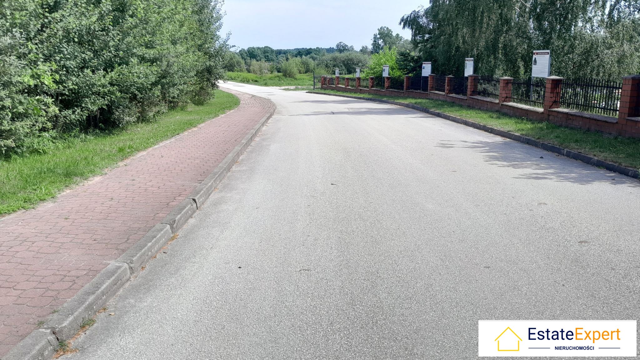 WYMARZONE MIEJSCE NA DOM – DZIAŁKA BUDOWLANA W PIERZCHNICY!