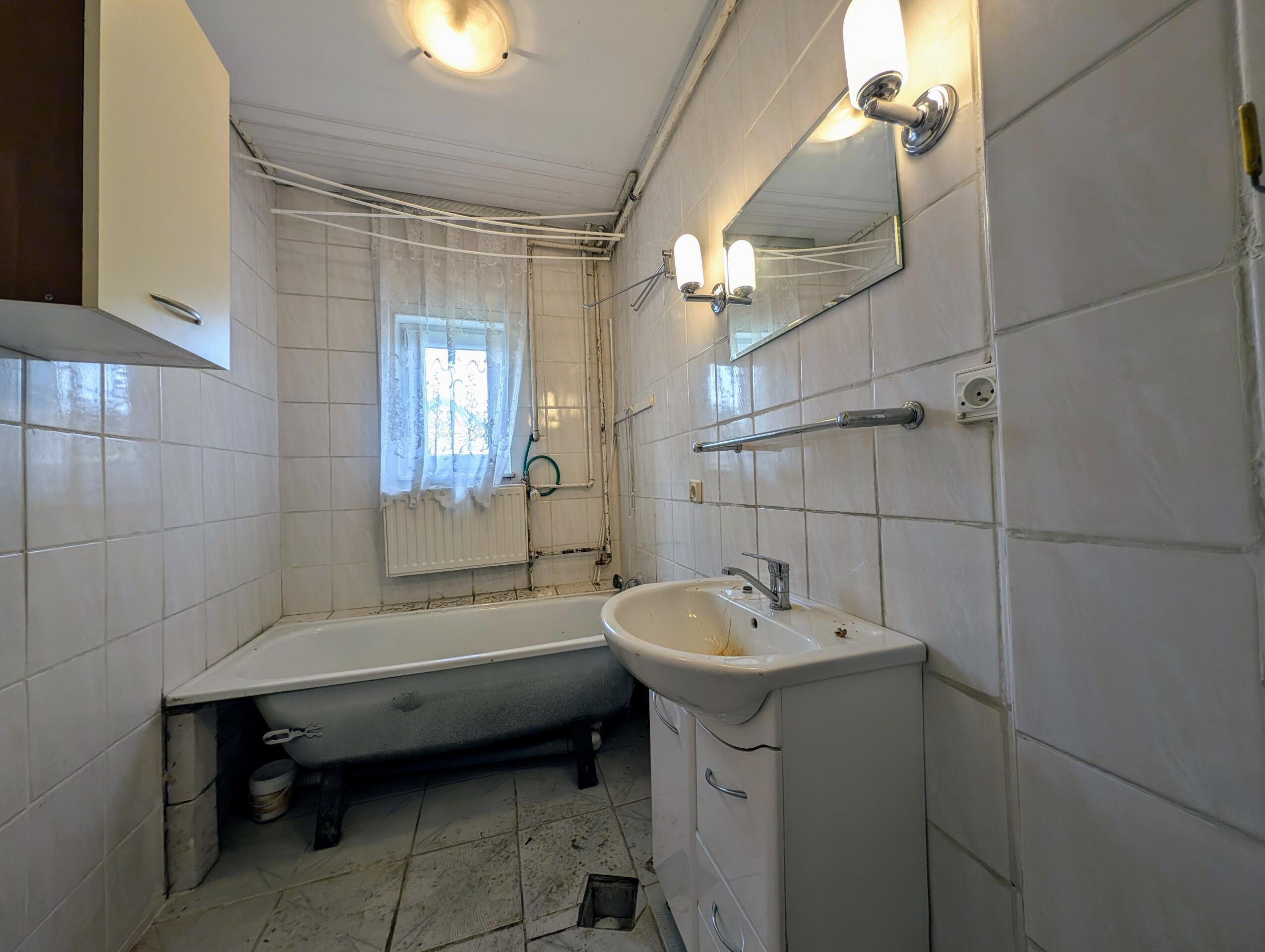 Na sprzedaż dom do remontu Tumlin-Osowa duża działka 2931 m²
