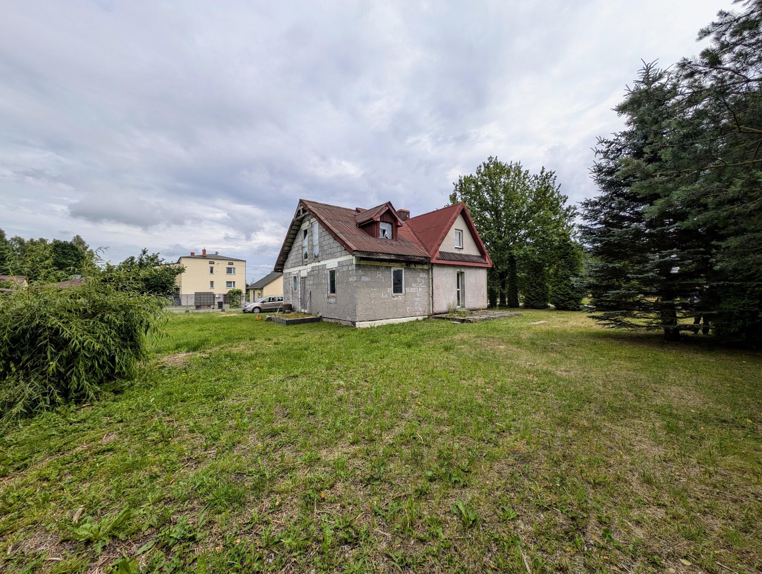 Na sprzedaż dom do remontu Tumlin-Osowa duża działka 2931 m²