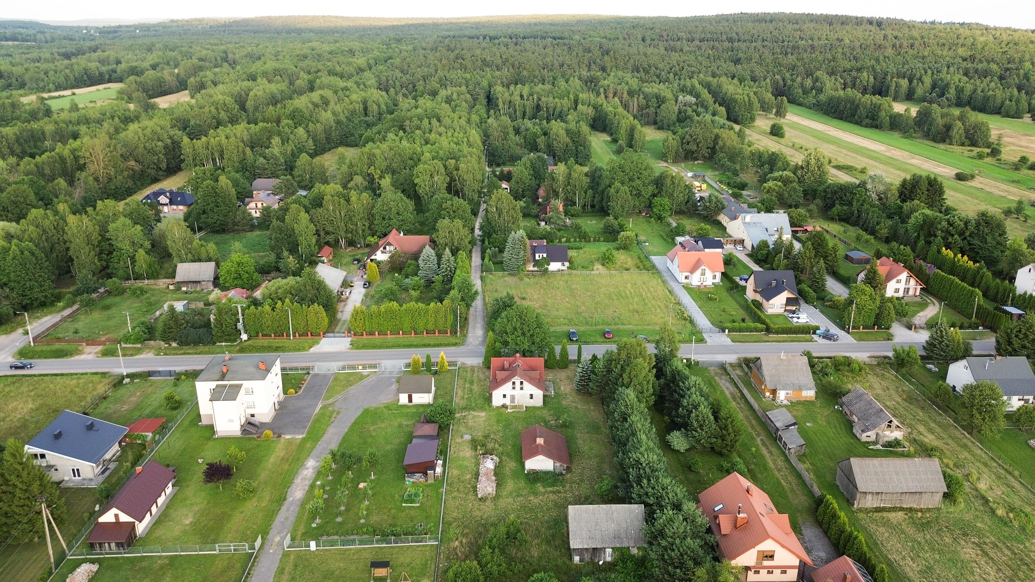 Na sprzedaż dom do remontu Tumlin-Osowa duża działka 2931 m²