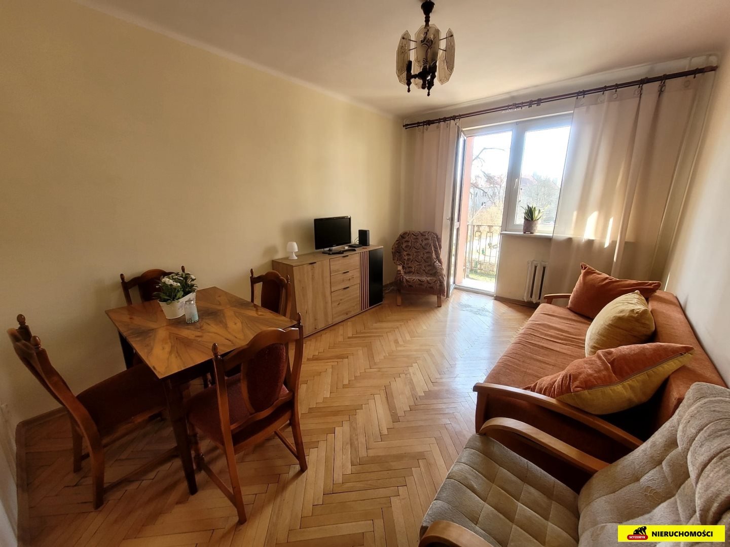 49 m²z potencjałem na 3 pokoje| Balkon|1 piętro