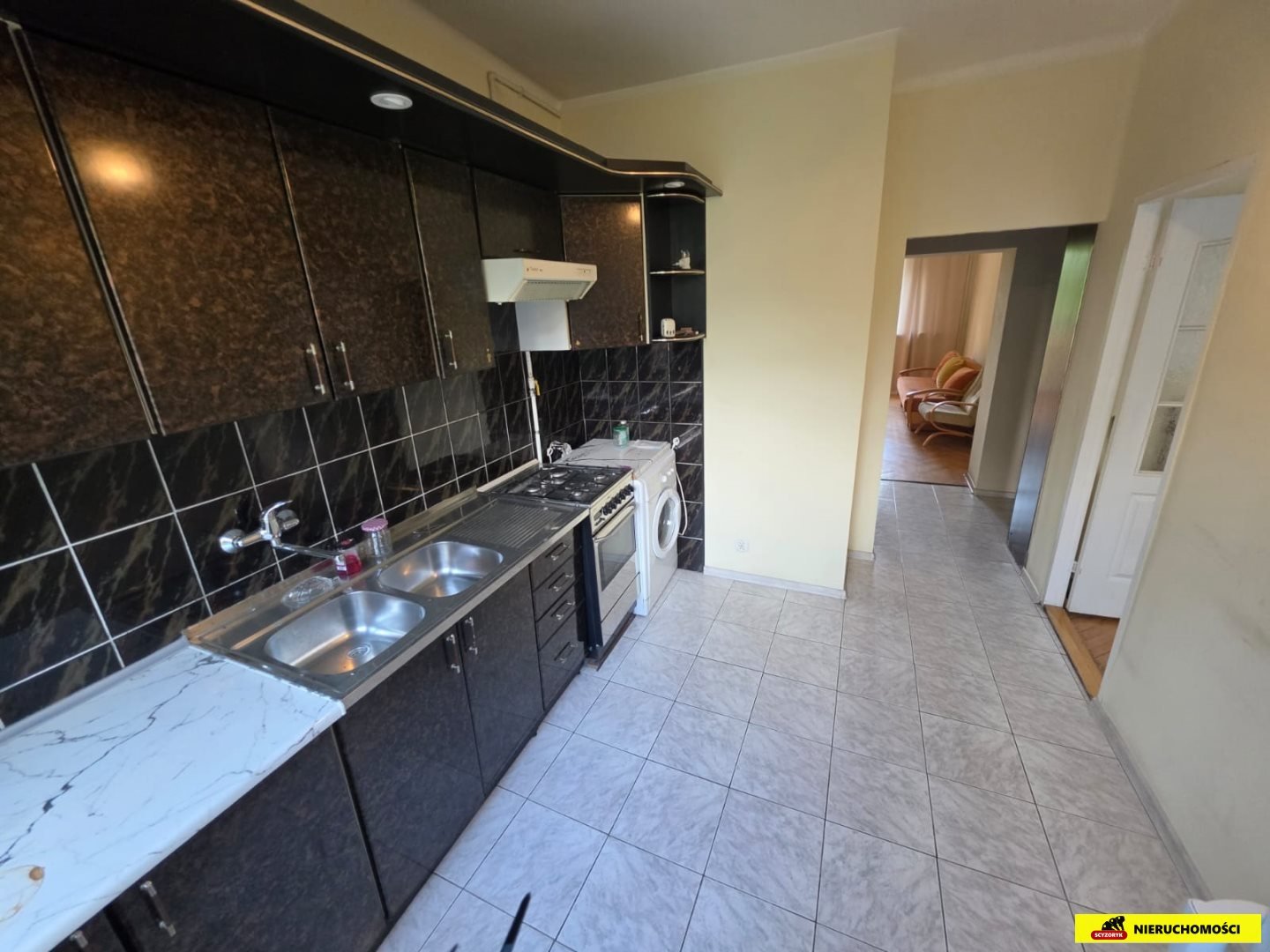 49 m²z potencjałem na 3 pokoje| Balkon|1 piętro