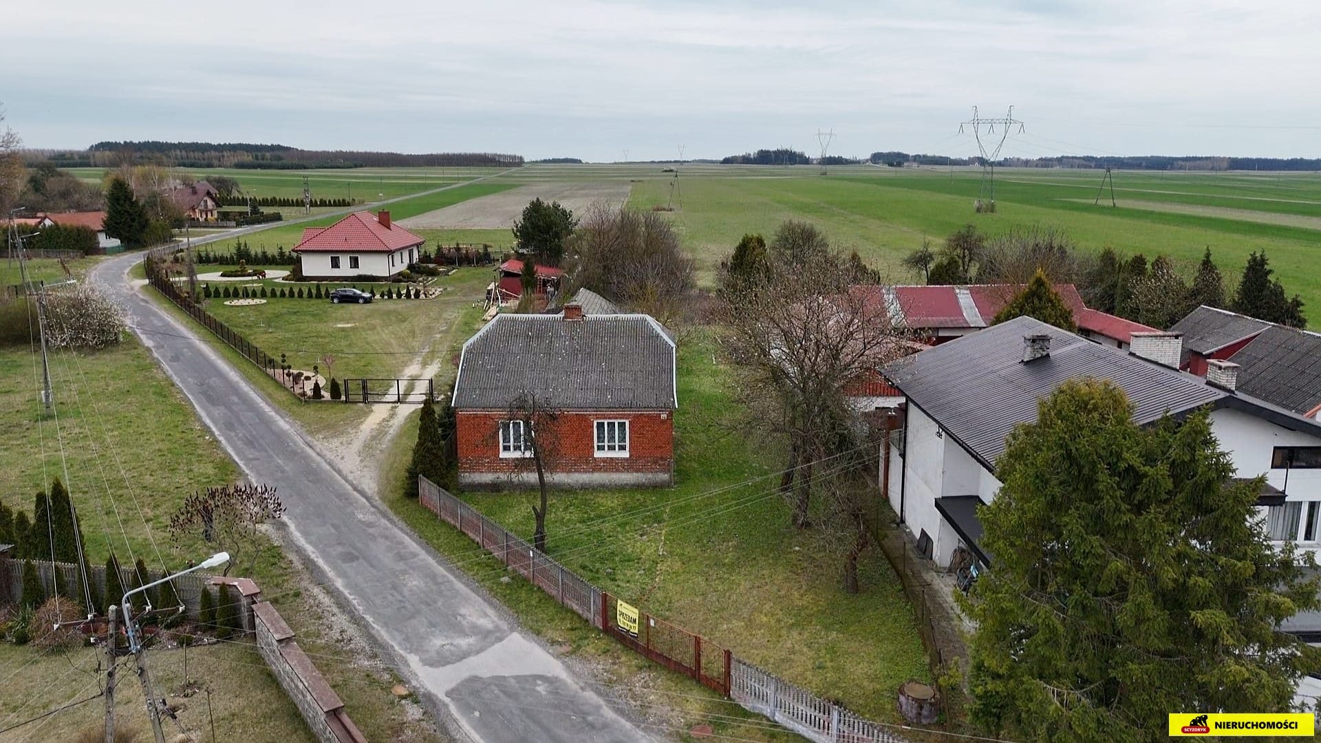 Dom wolnostojący Ostrów 75m2, gm. Krasocin.