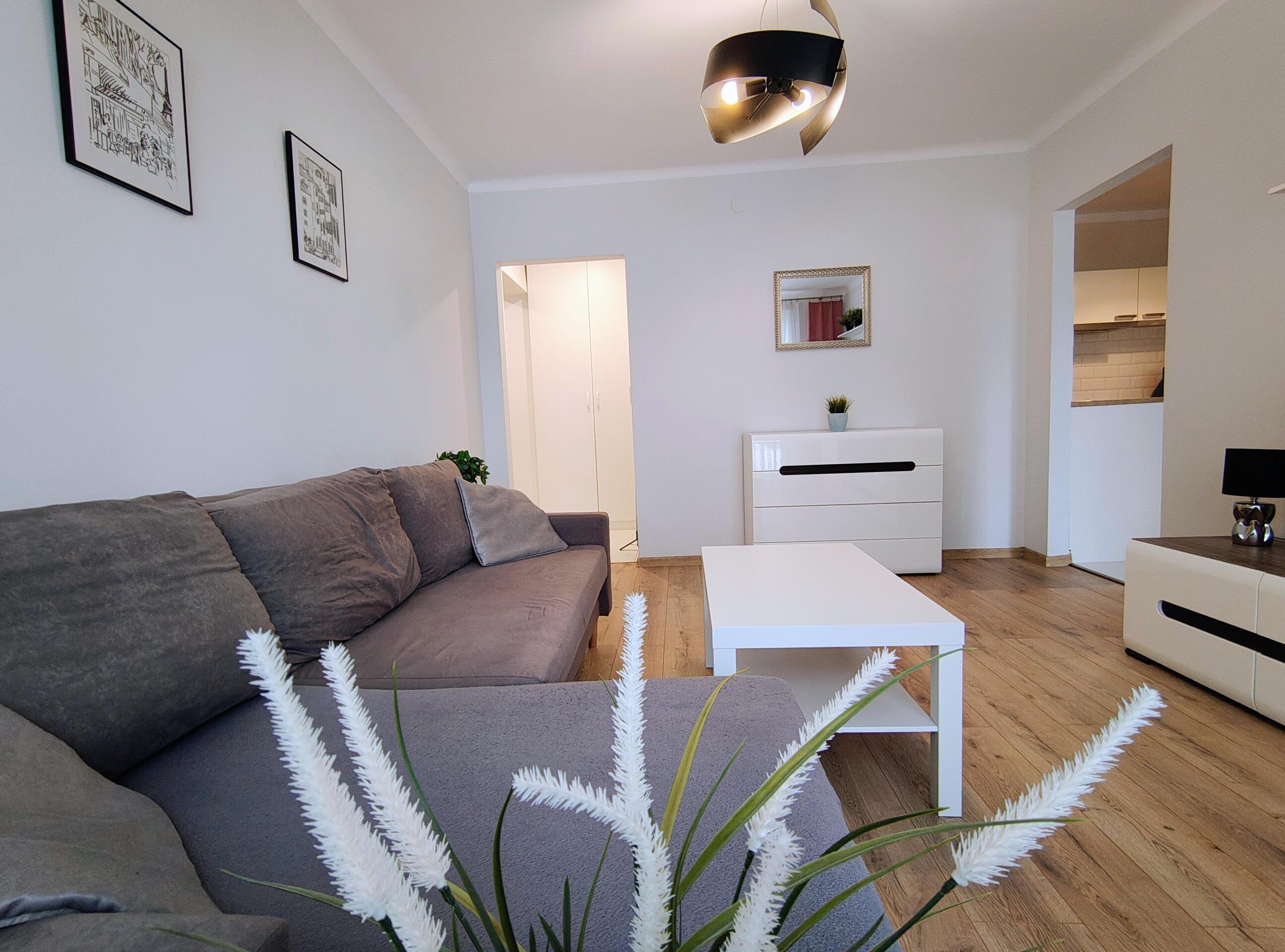 43,31 m² |PO GENERALNYM REMONCIE | W PEŁNI UMEBLOWANE | UL. WARSZAWSKA