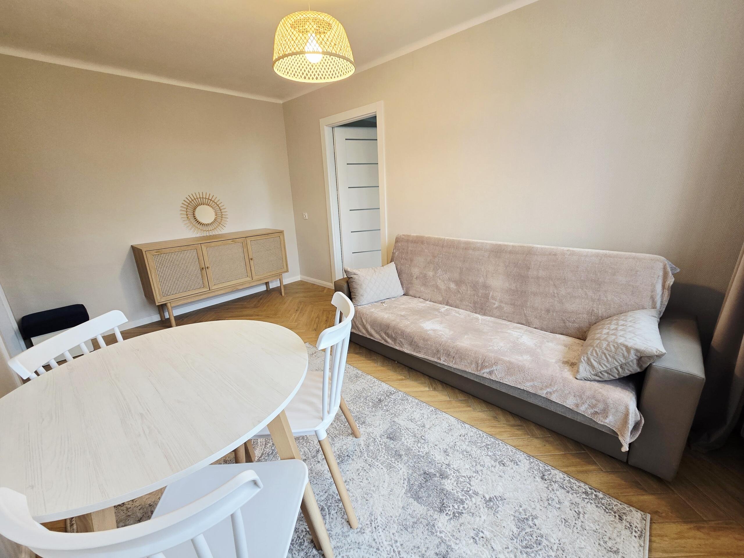 Mieszkanie 35 m² na wynajem – Kielce, ul. Urzędnicza