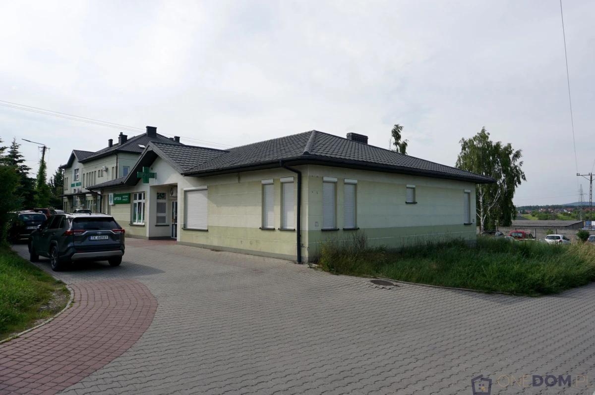Budynek handlowo-usługowy, Bilcza ul. Ściegiennego