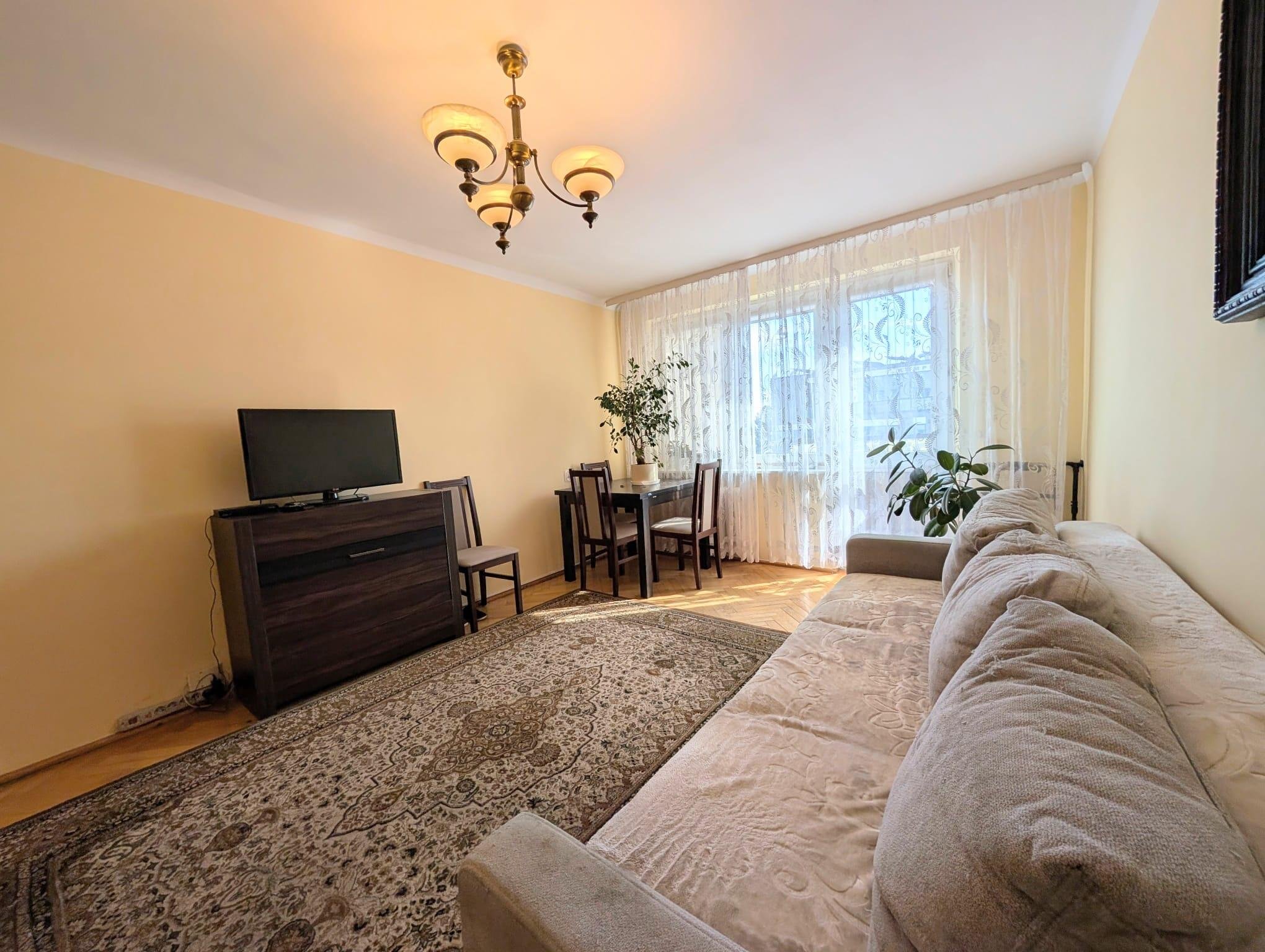 Mieszkanie na sprzedaż 2 pokoje 1 piętro balkon Ksm