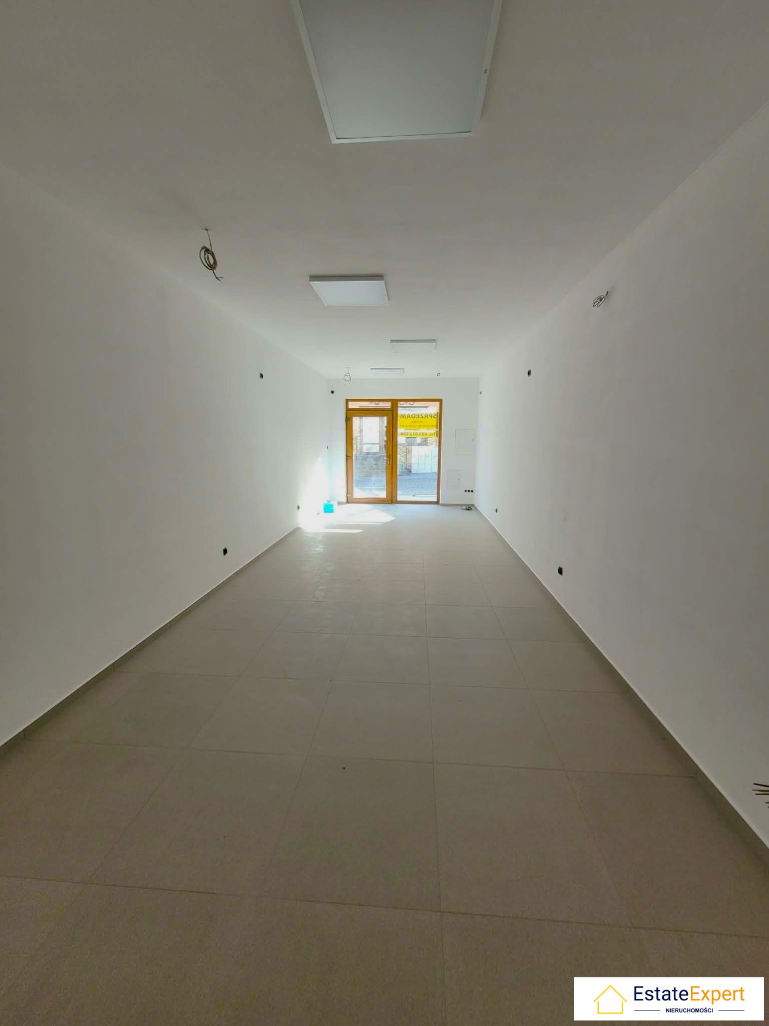BUDYNEK USŁUGOWO-MIESZKALNY – GOTOWY POMYSŁ NA INWESTYCJĘ