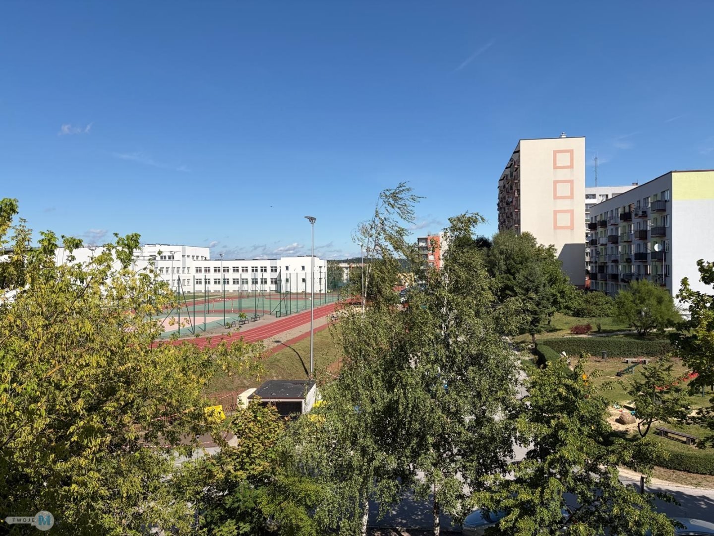 3 pokoje / Do odświeżenia / Os.Świętokrzyskie