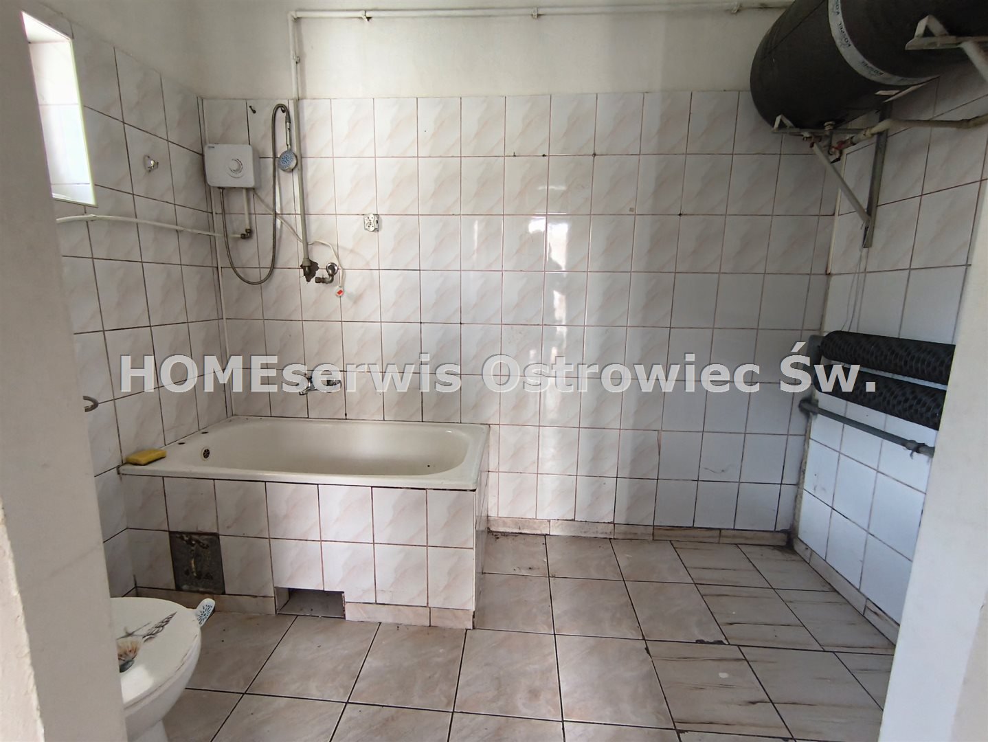 Dom na sprzedaż Ćmielów 66 m2 działka 1593 m2