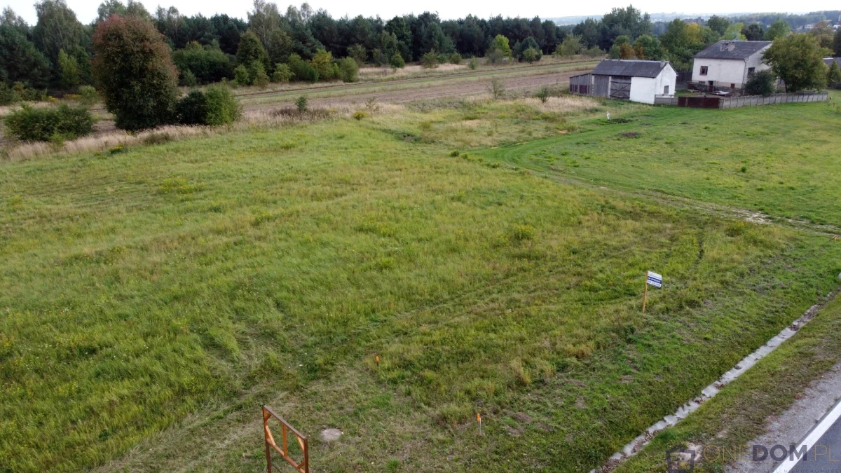 Działka budowlana - mieszkaniowa (WZ) Lubienia ul. Iłżecka , Gmina Brody
