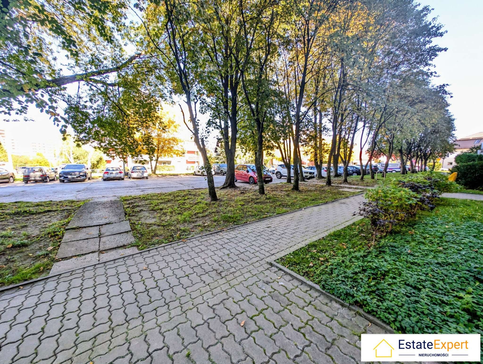 3 POKOJE | PRESTIŻOWA LOKALIZACJA PRZY GALERII ECHO | PO TERMOMODERNIZACJI