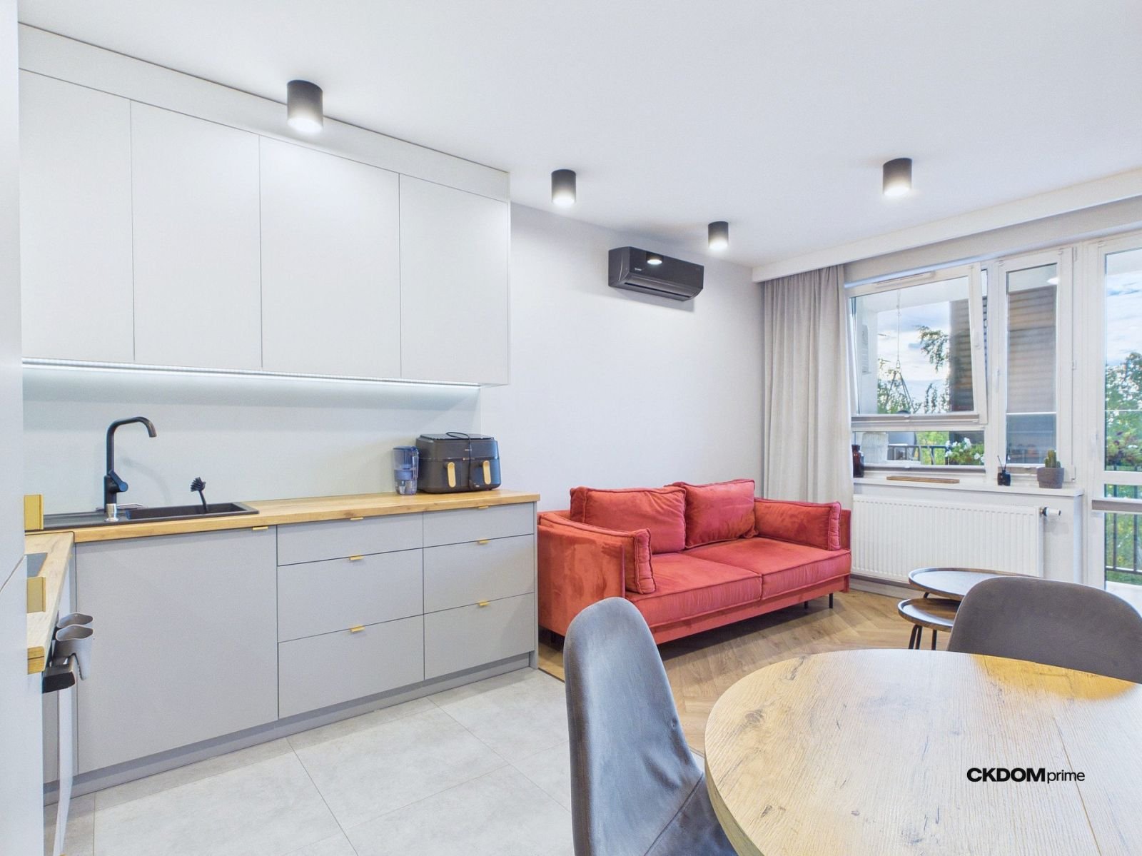 Stylowy apartament z balkonem - Wyścigowa 43F, Radom