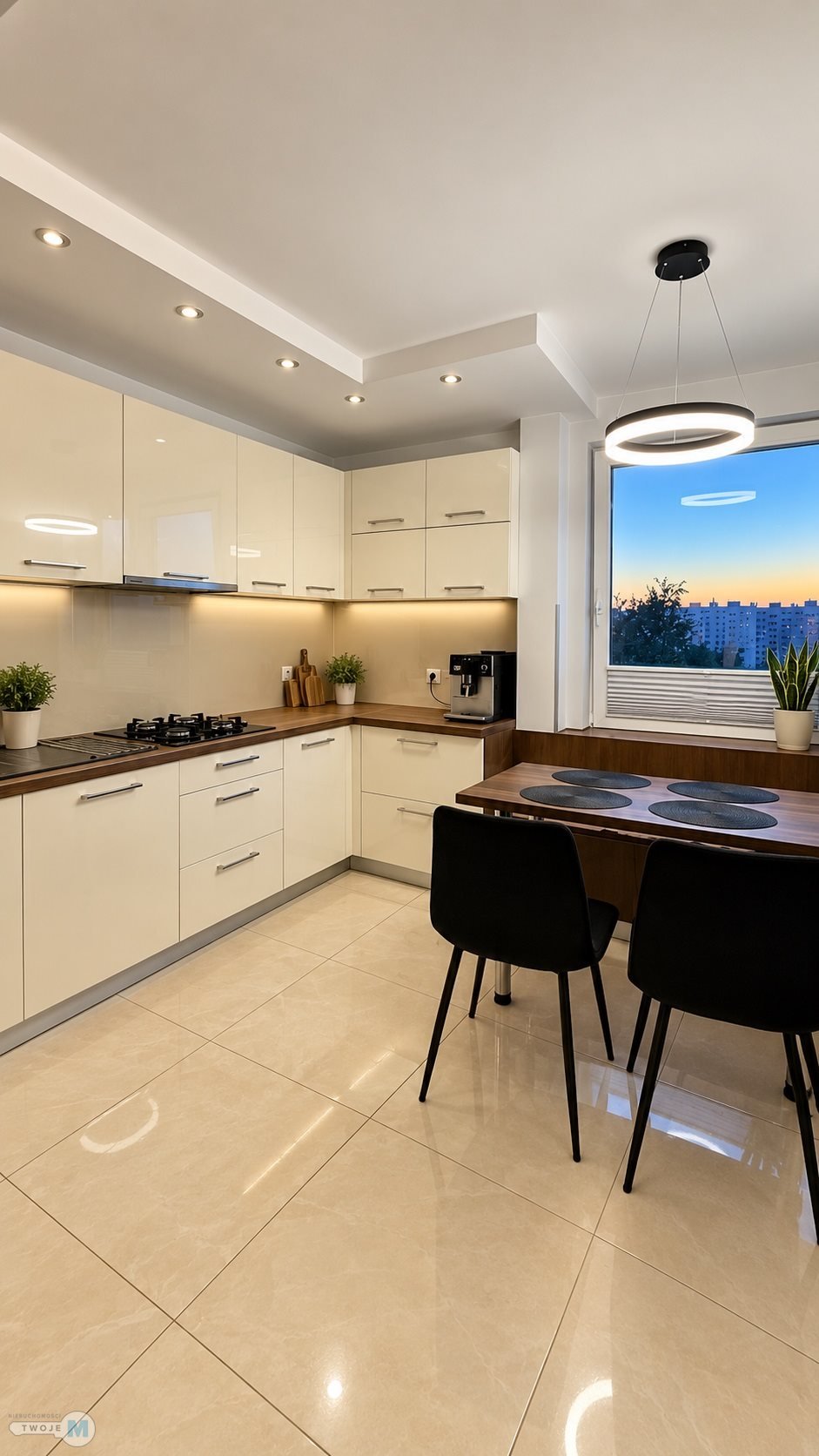 PRZESTRONNE 90,8 m²-STANDARD PREMIUM- 4 POKOJE