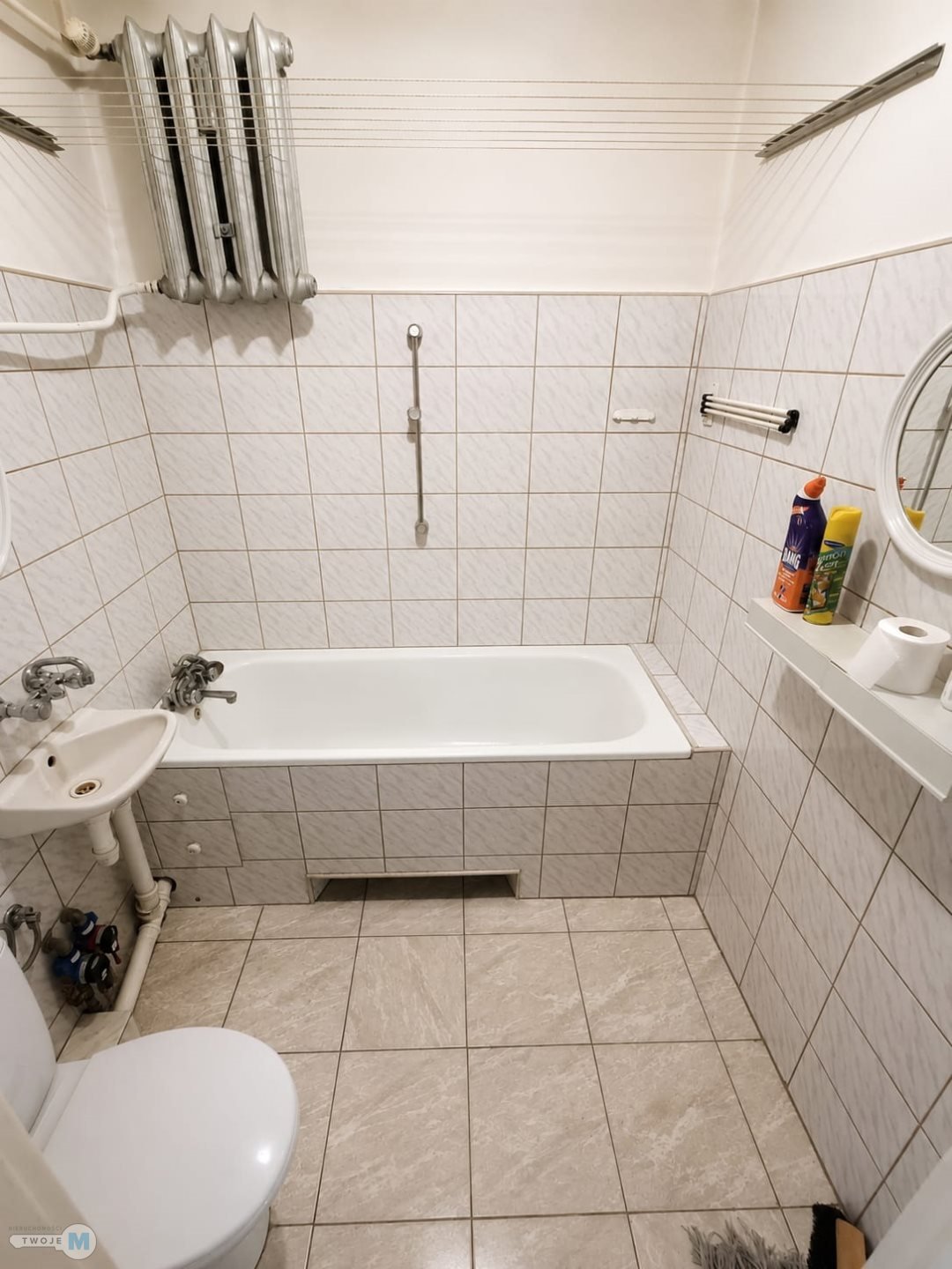 2/3 pokoje, loggia,1 piętro, winda