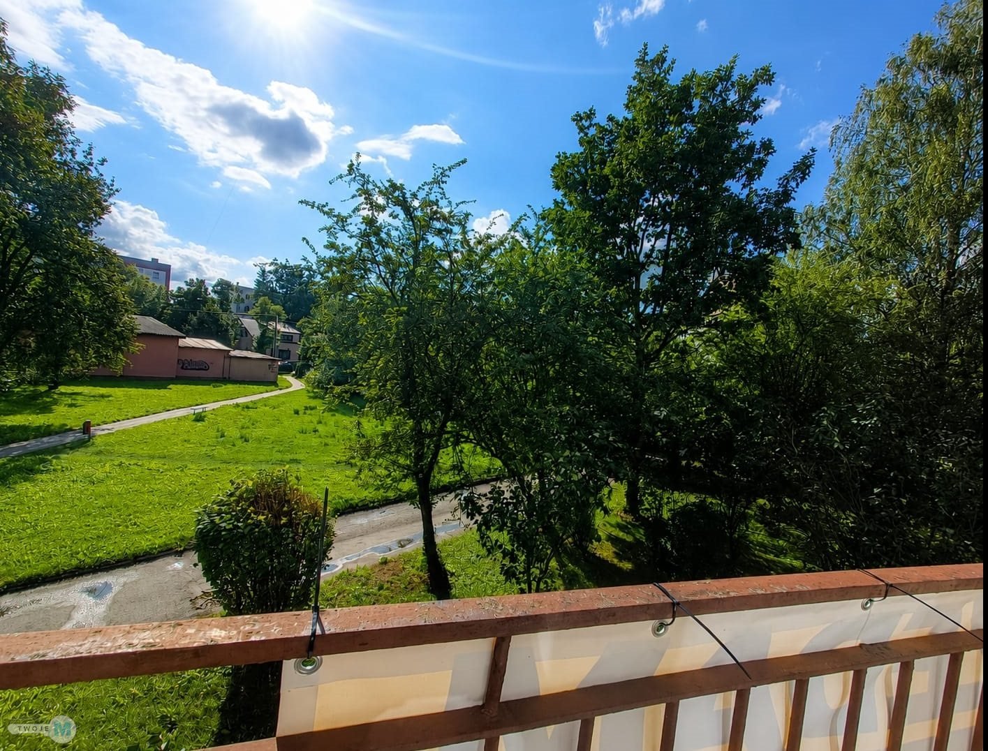 2/3 pokoje, loggia,1 piętro, winda