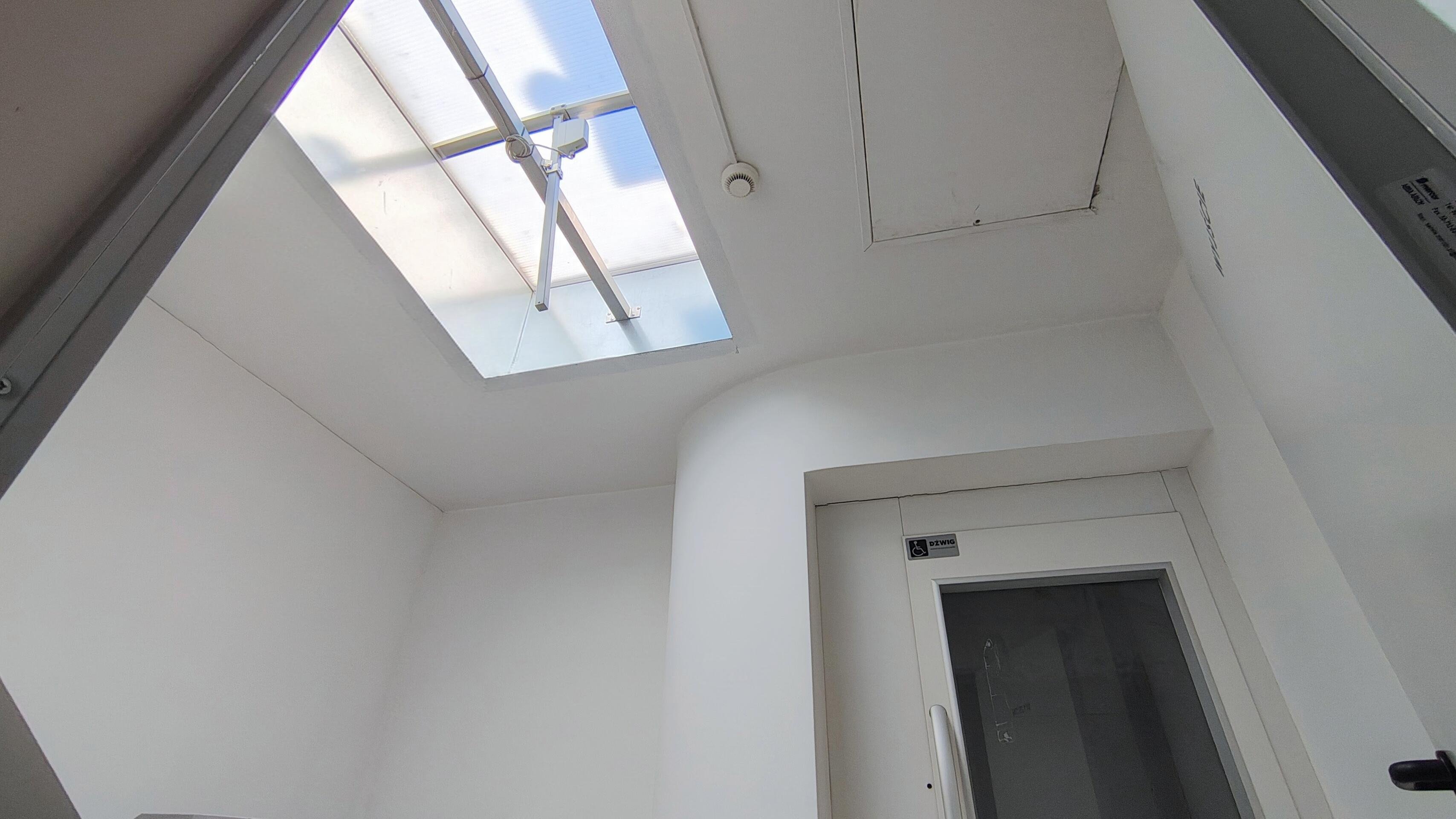KIELCE, UL. HOŻA | 652,66m² | 3 KONDYGNACJE | WINDA | DUŻY POTENCJAŁ