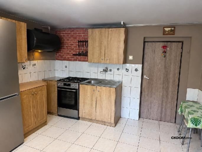 Dom z potencjałem i urokliwą działką – SKOTNIKI DUŻE 80 m²