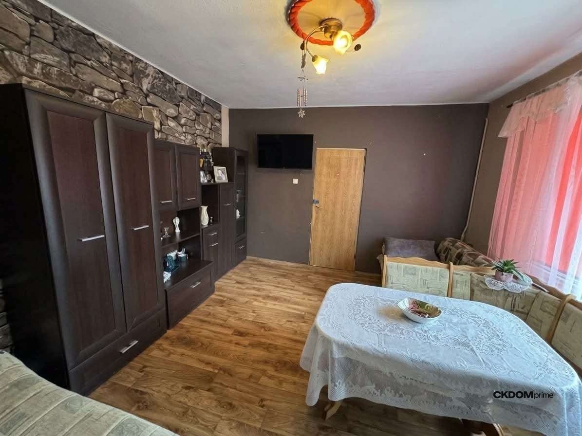 Dom z potencjałem i urokliwą działką – SKOTNIKI DUŻE 80 m²