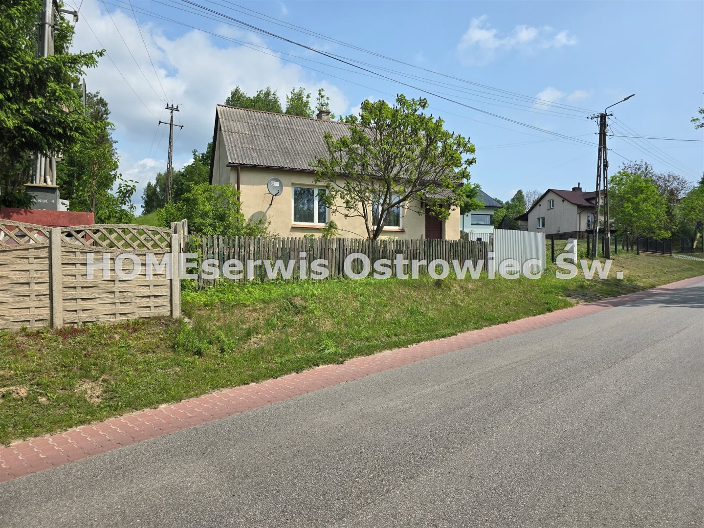 Dom 45 m2 na działce 3253 m2 Janik k/Ostrowca