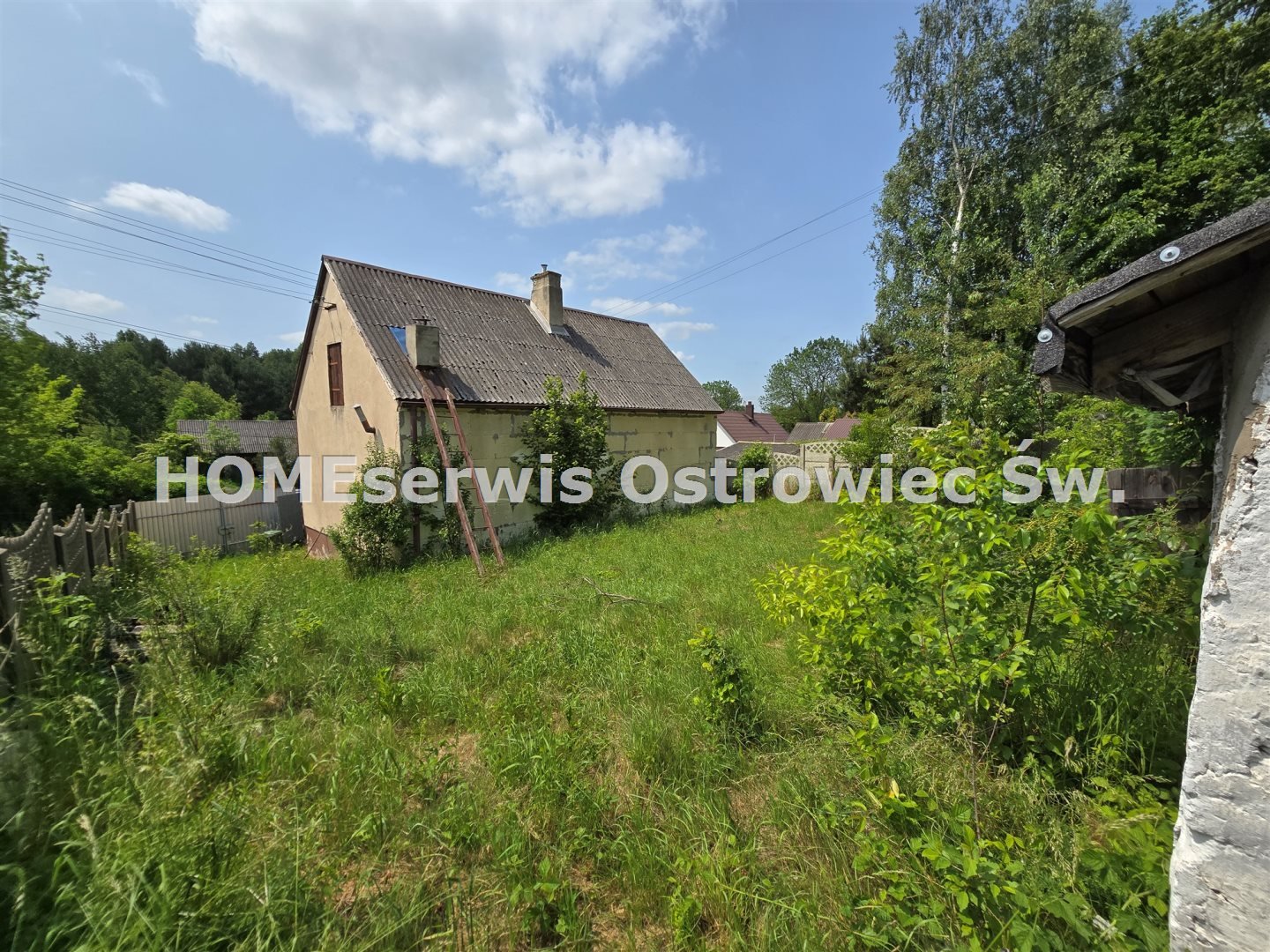 Dom 45 m2 na działce 3253 m2 Janik k/Ostrowca