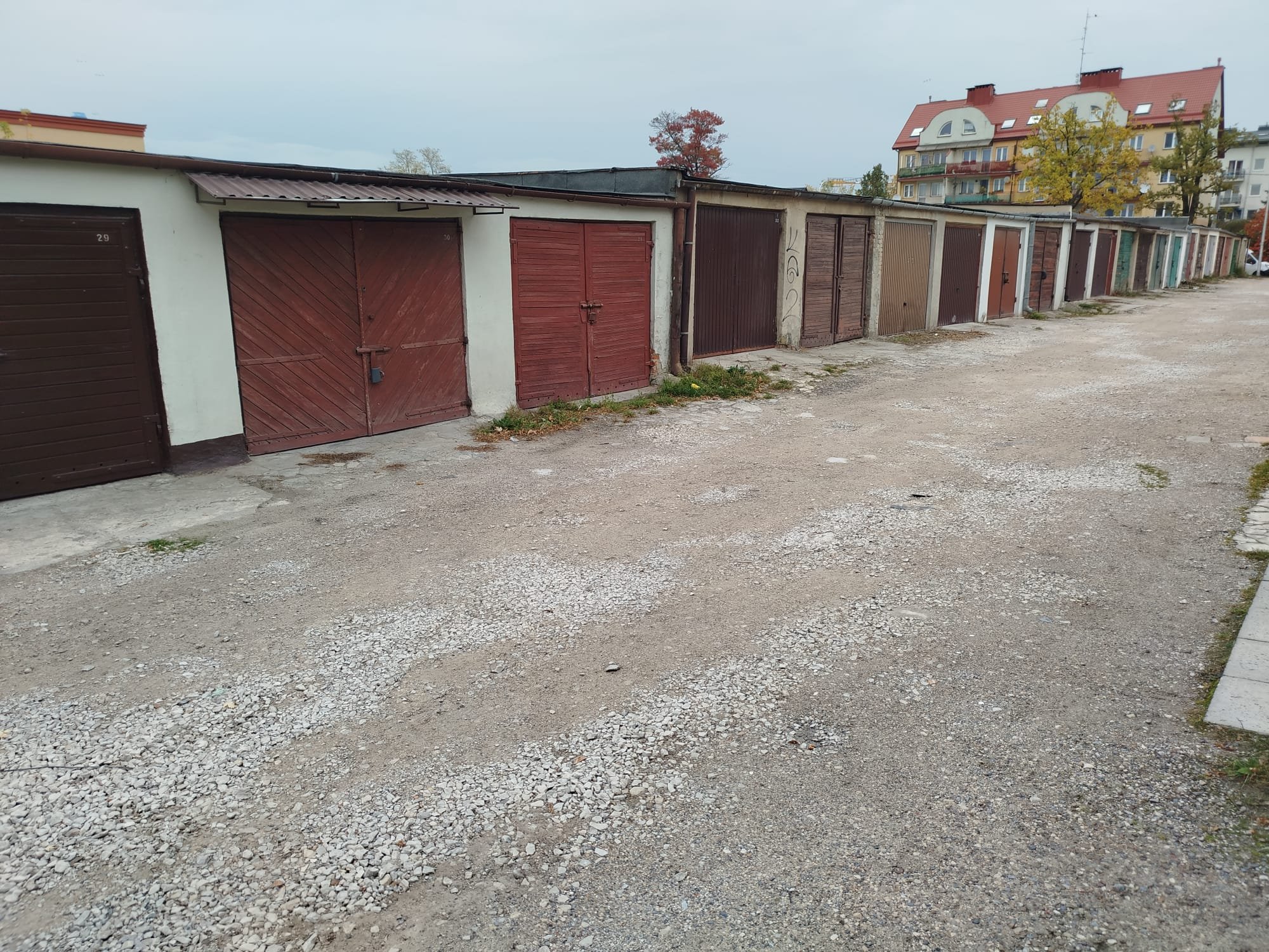 Garaż murowany z prądem na oś Uroczysko 19m2 w Kielcach