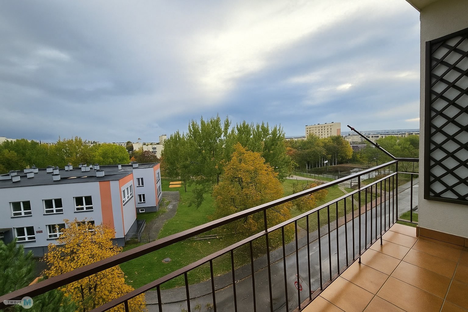 3 pokoje, Uroczysko, loggia, 6100 zl/m2