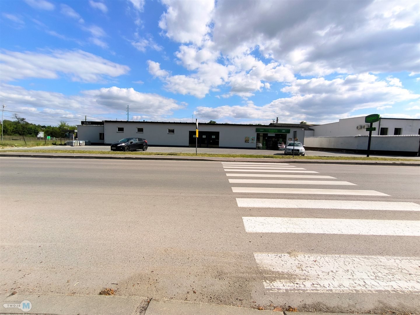 Na sprzedaż działka +duża hala handlowo- usługowa