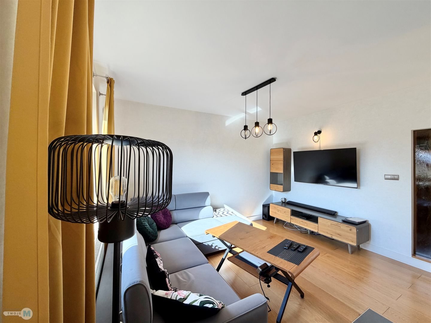 Komfortowy dom premium z fotowoltaiką i garażami