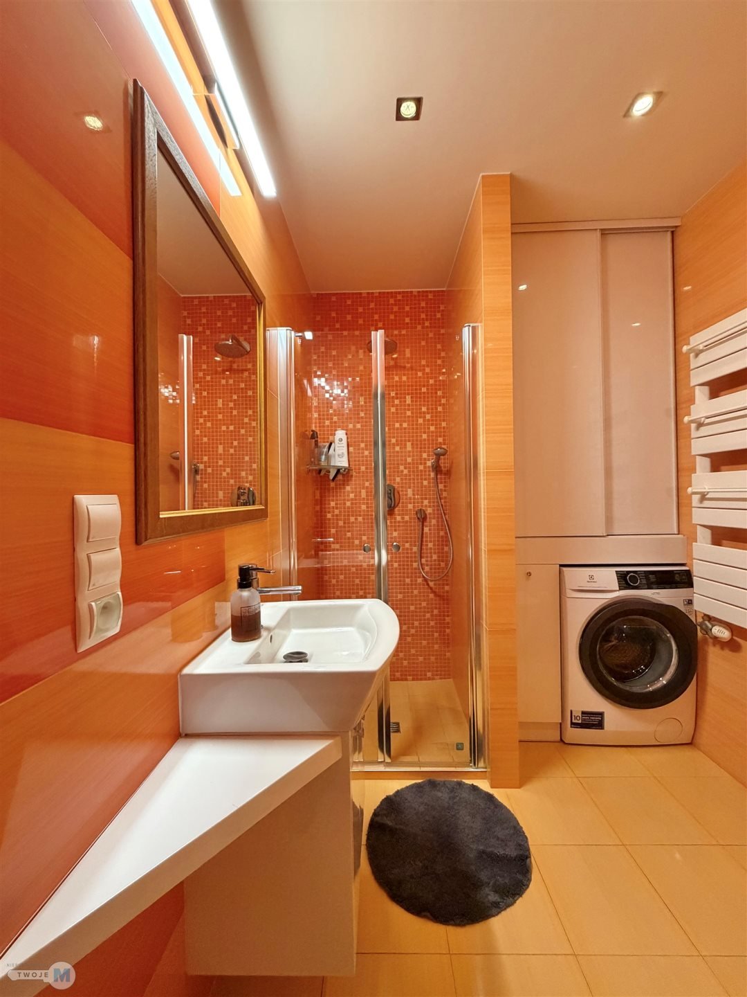 Komfortowy dom premium z fotowoltaiką i garażami