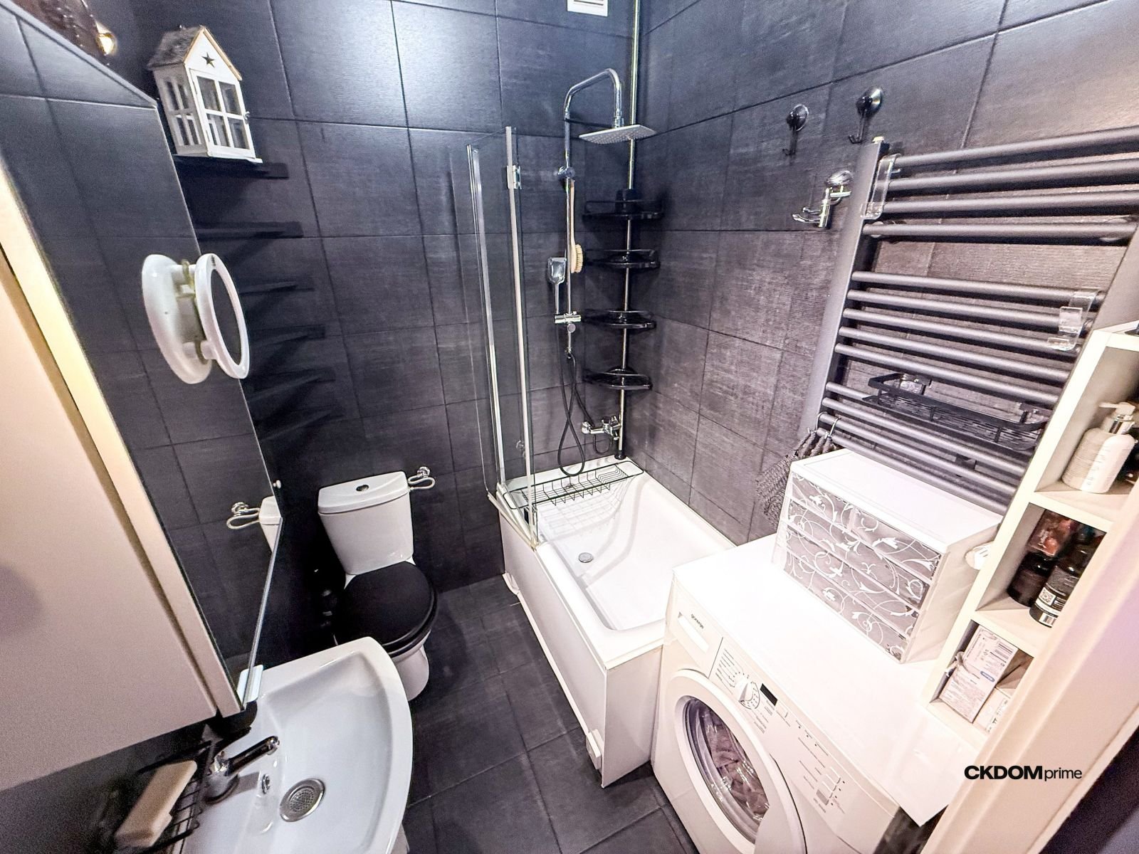 Klimatyczna kawalerka 34,1 m² w kamienicy