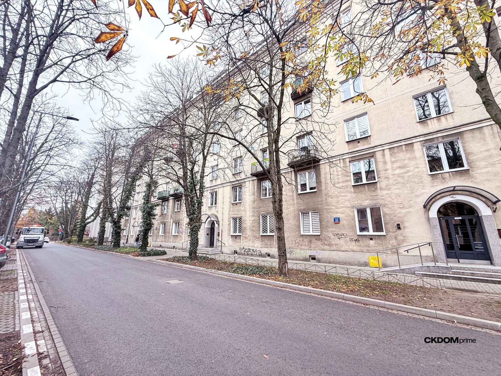 Klimatyczna kawalerka 34,1 m² w kamienicy
