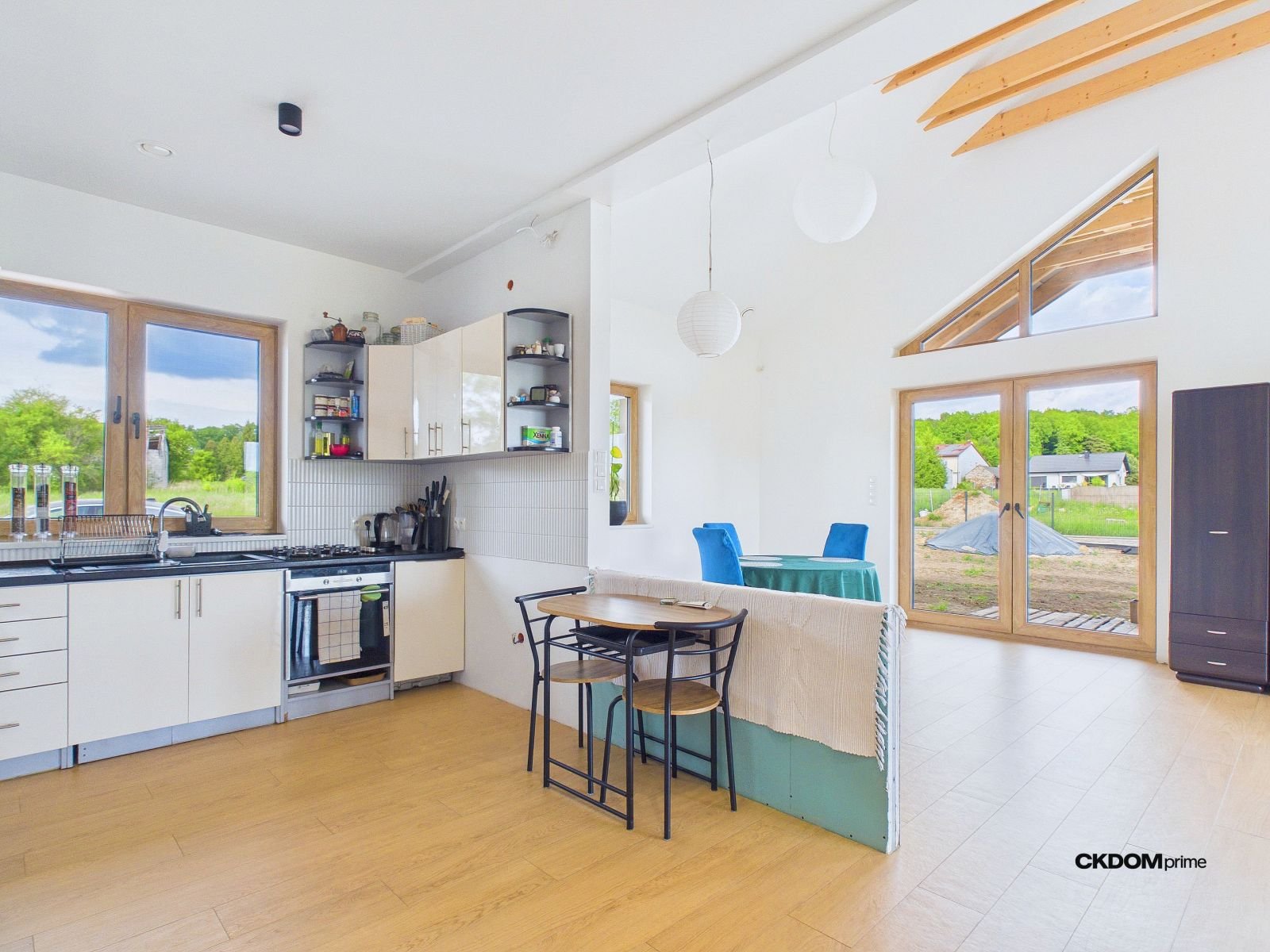 Dom parterowy 145 m² z działką 1189 m², Szewce, gm. Nowiny